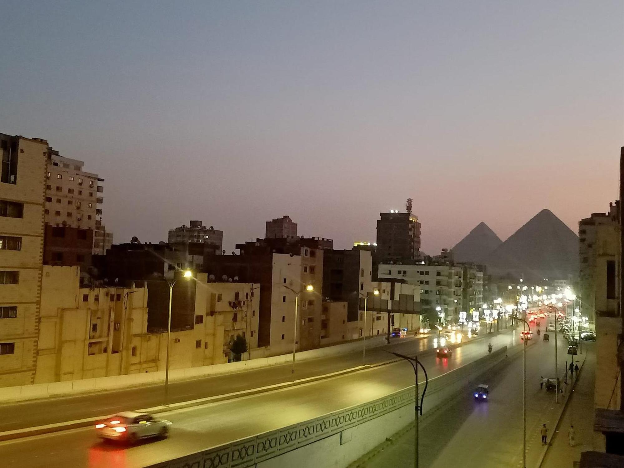 Pyramids Road Guest House