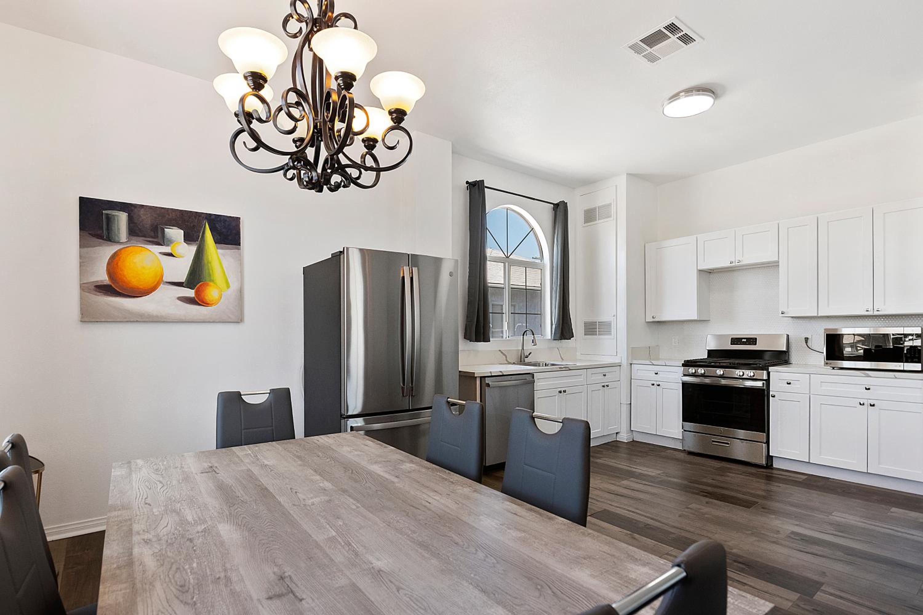 3bed 2bath apartment near universal studio hollywood sleep 7