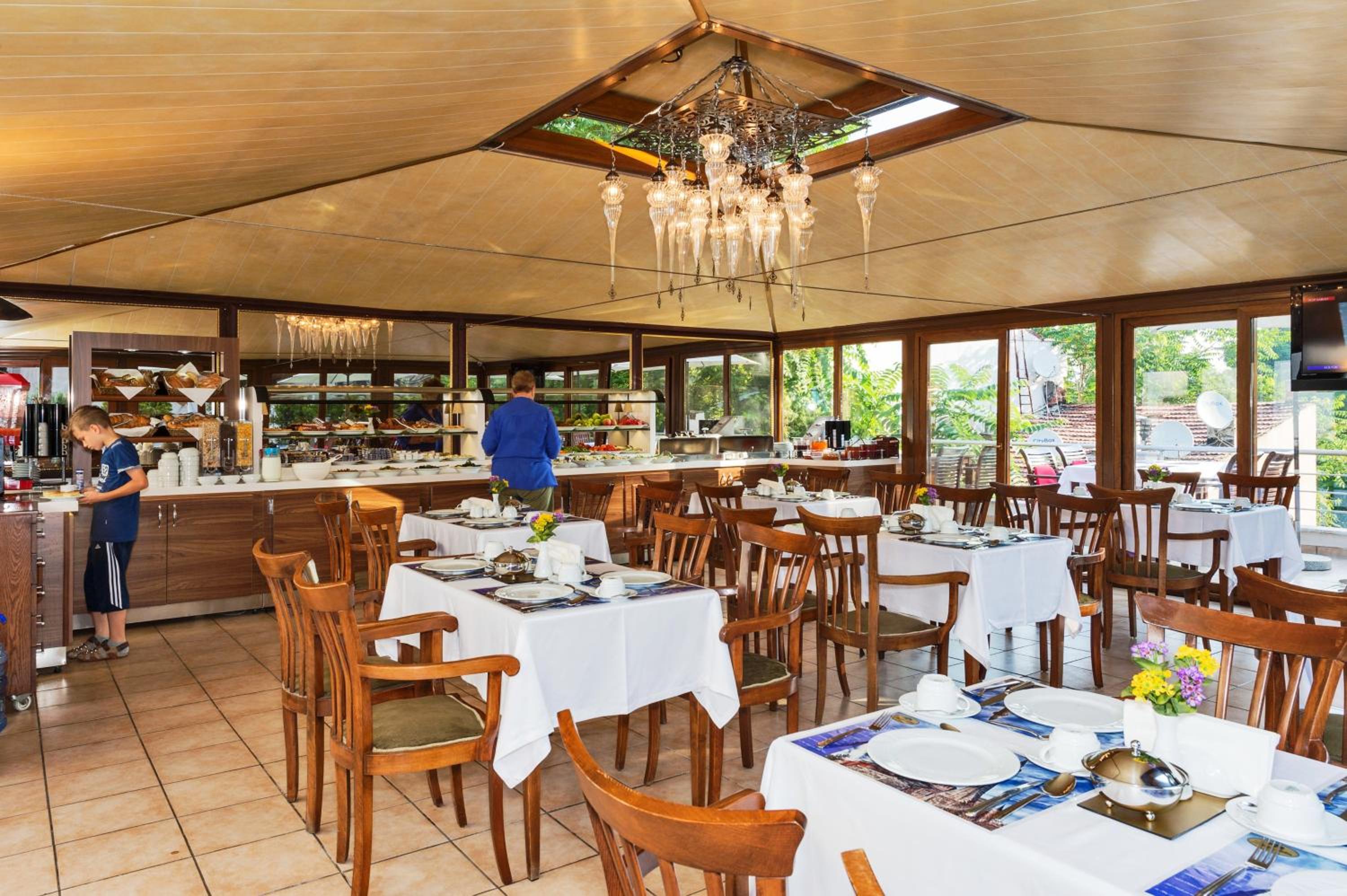 Zeynep Sultan Hotel - Image 43