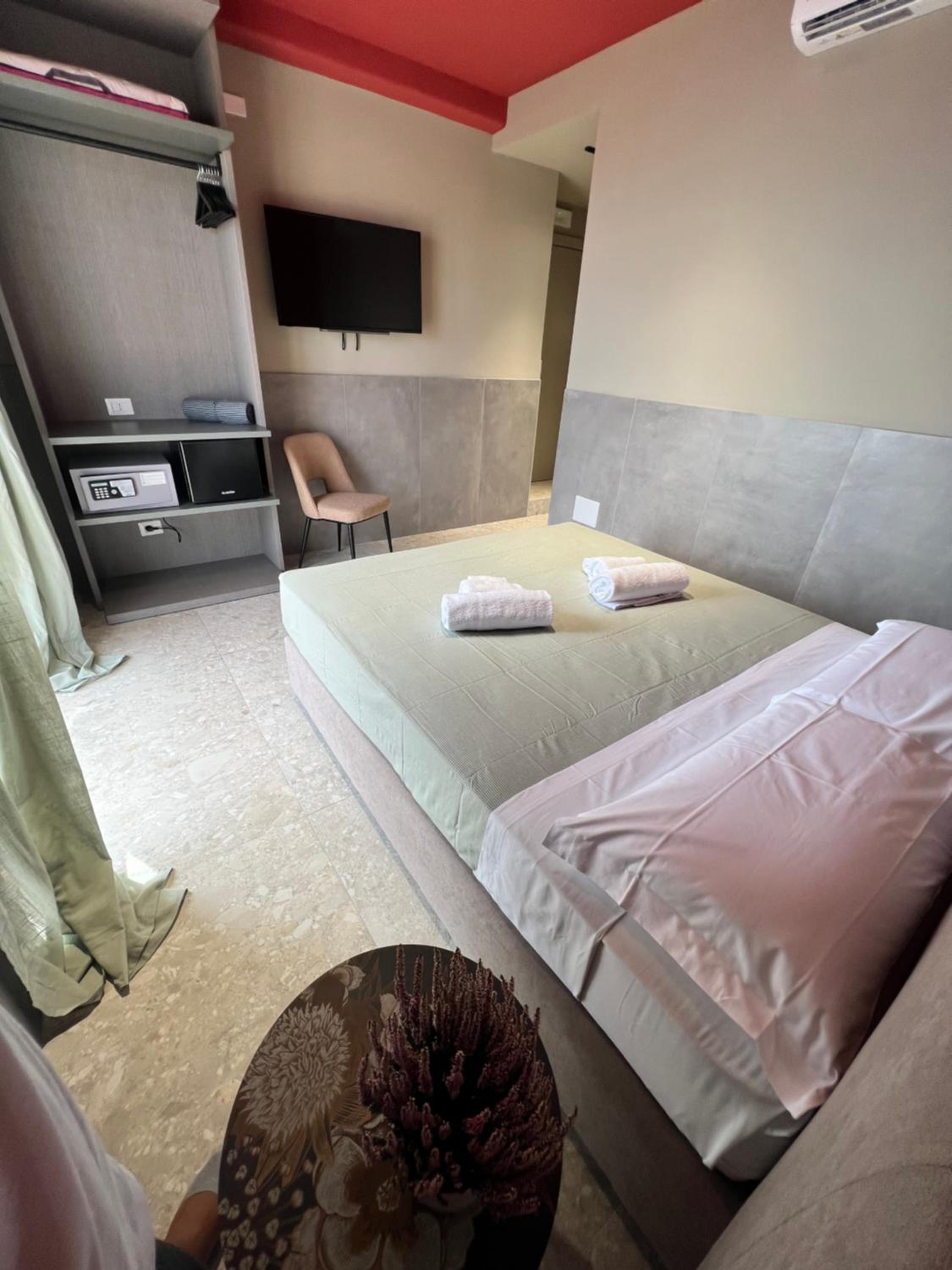 Mia Suites Porto