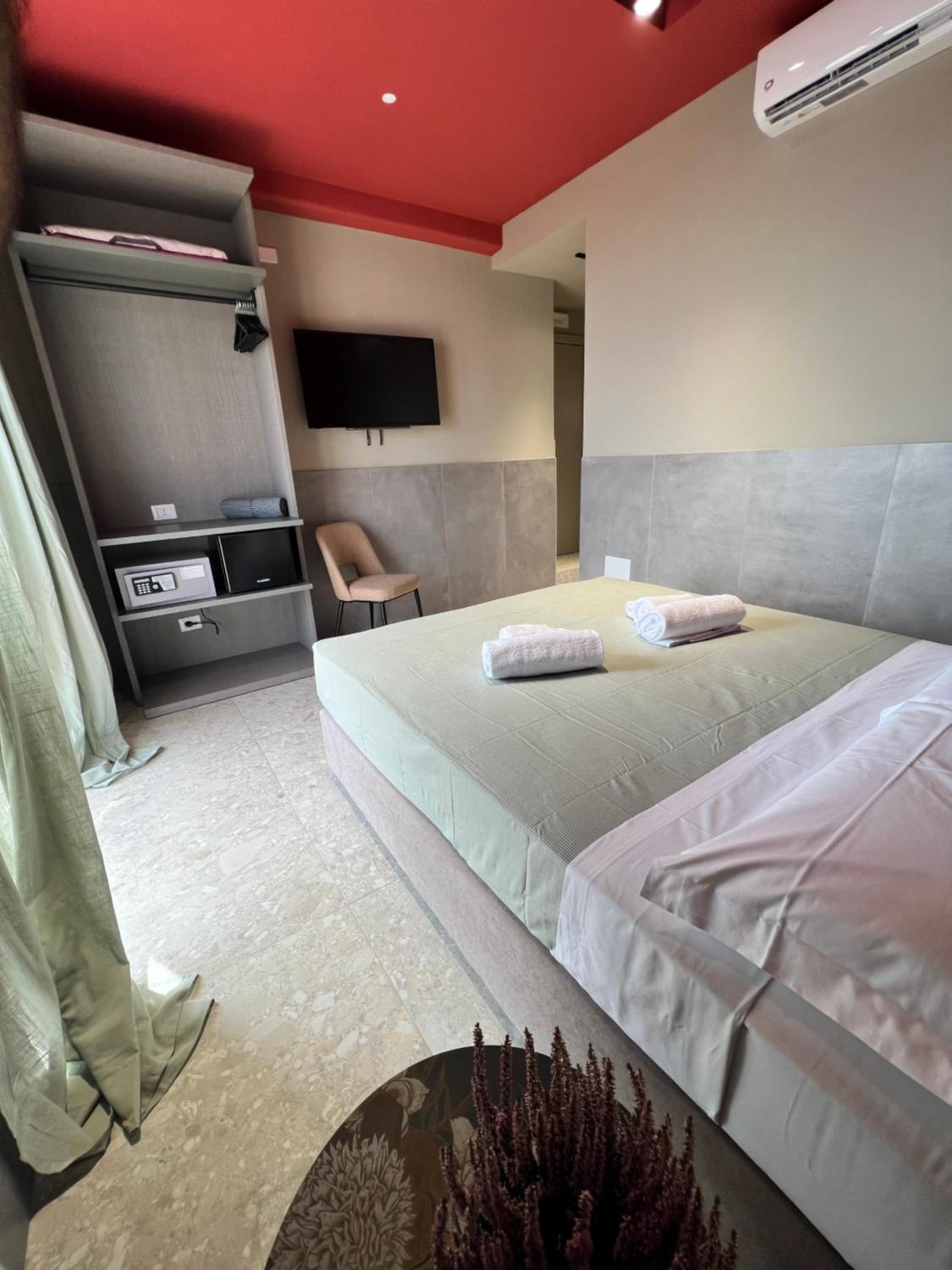 Mia Suites Porto