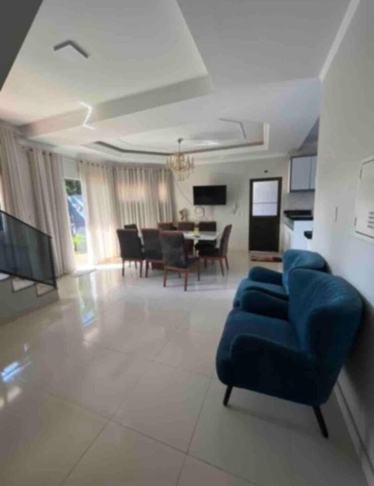 MANSÃO com piscina na Vila a
