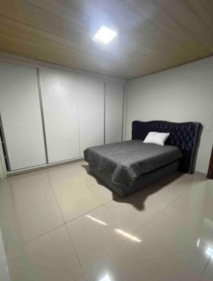 MANSÃO com piscina na Vila a