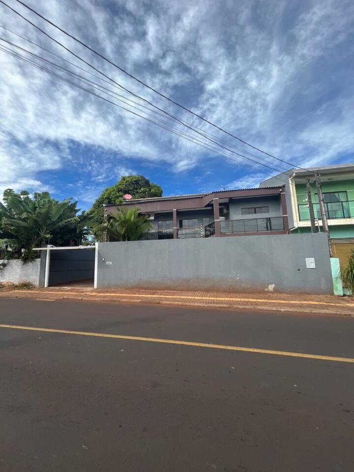 MANSÃO com piscina na Vila a