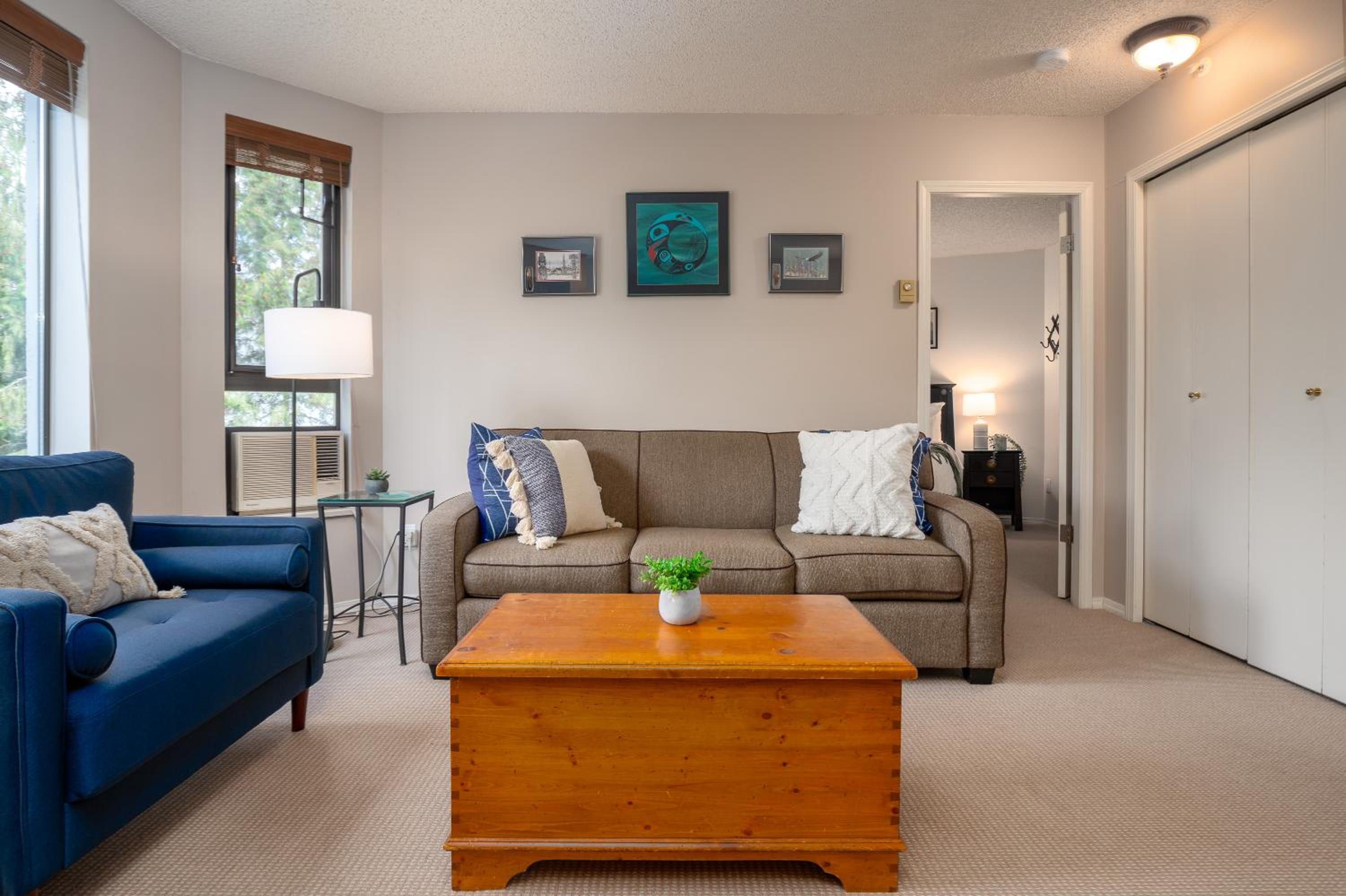 1BR in Marquise, Close to Ski Hill, Pool, Sauna, Hot Tub, Fitness Suite, Fireplace