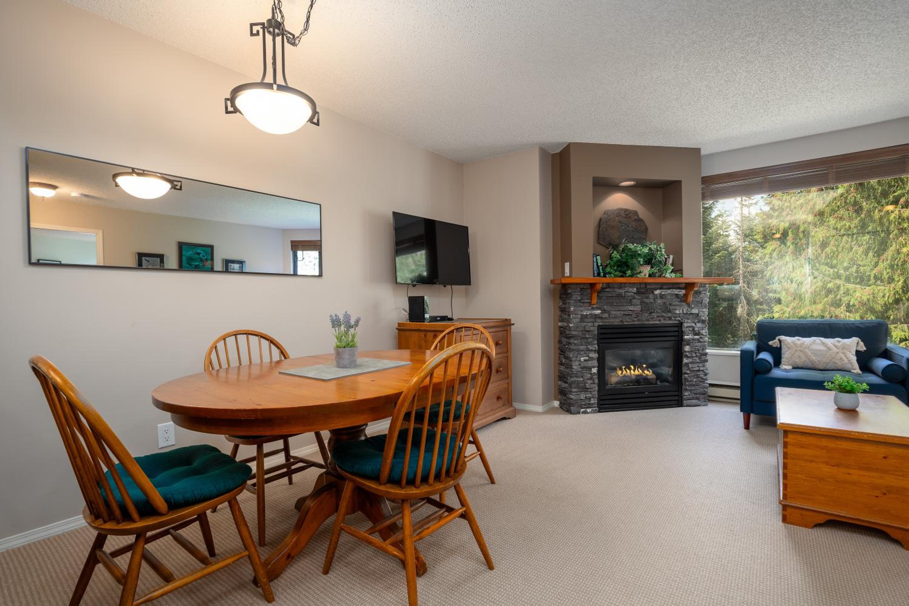 1BR in Marquise, Close to Ski Hill, Pool, Sauna, Hot Tub, Fitness Suite, Fireplace