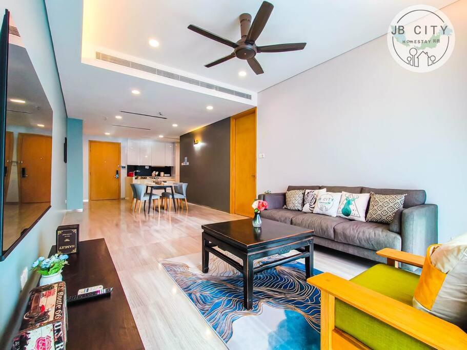 Pine Tree Suites by RR JBcity photo 5