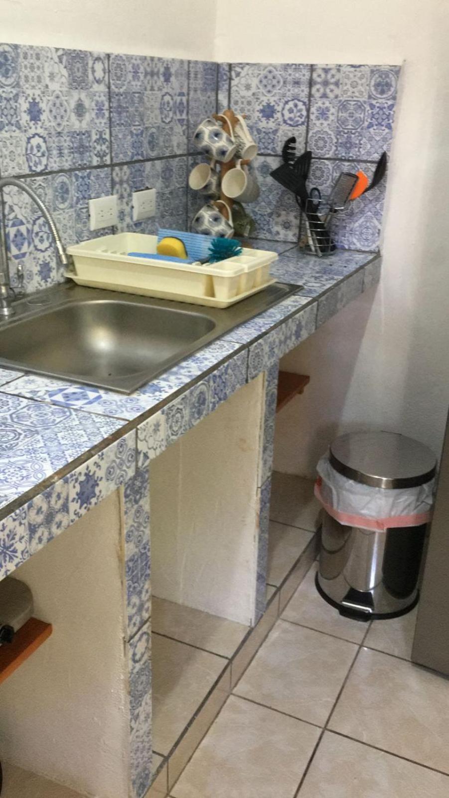 Casa Flores Carrillo - Monkey Cabena