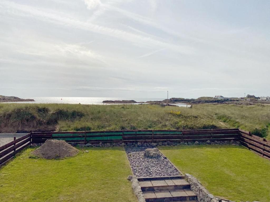 BEACH SIDE Sea Shanty House view 2