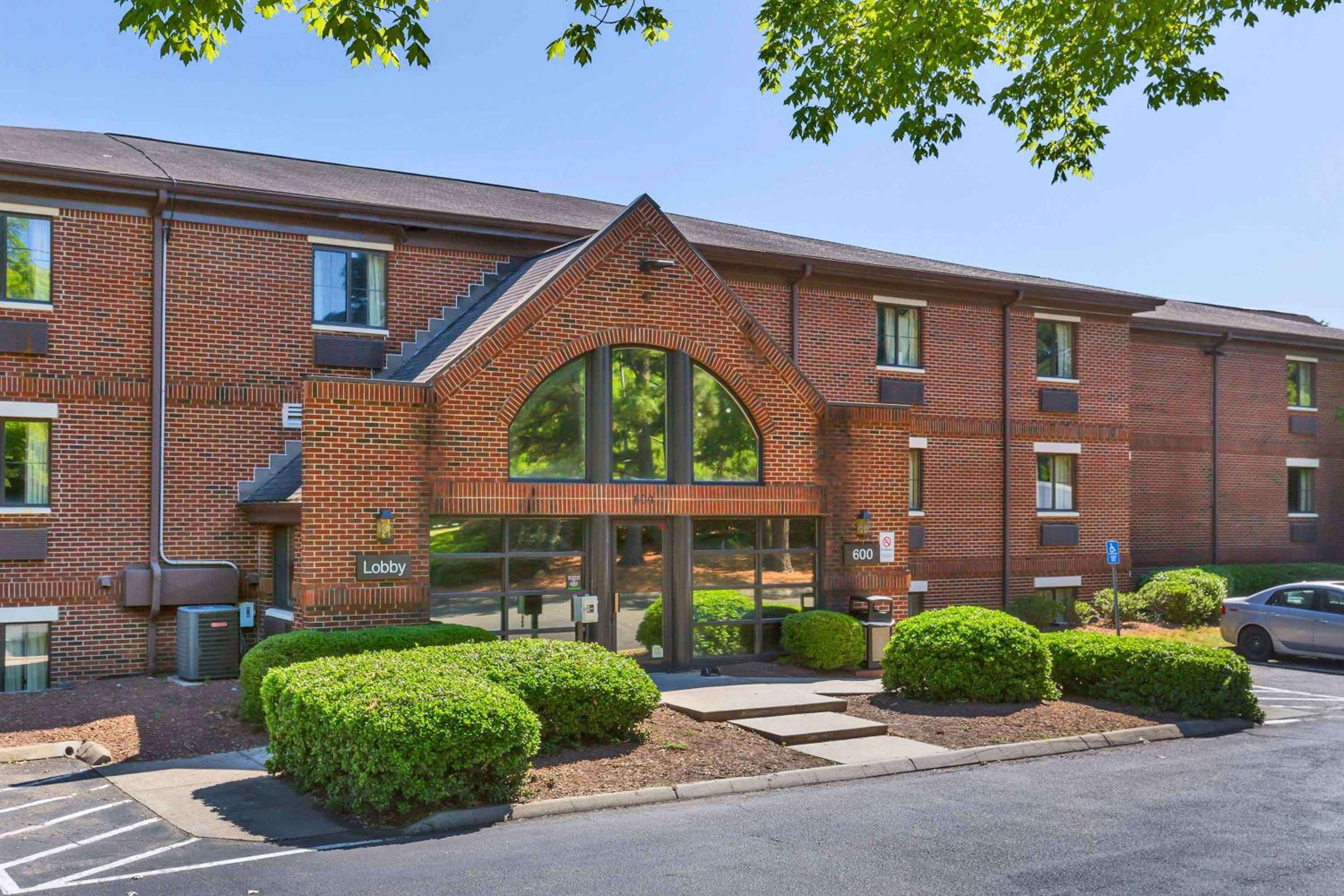 Raleigh Vacations - Extended Stay America Suites - Raleigh - Cary - Harrison Ave - Property Image 1