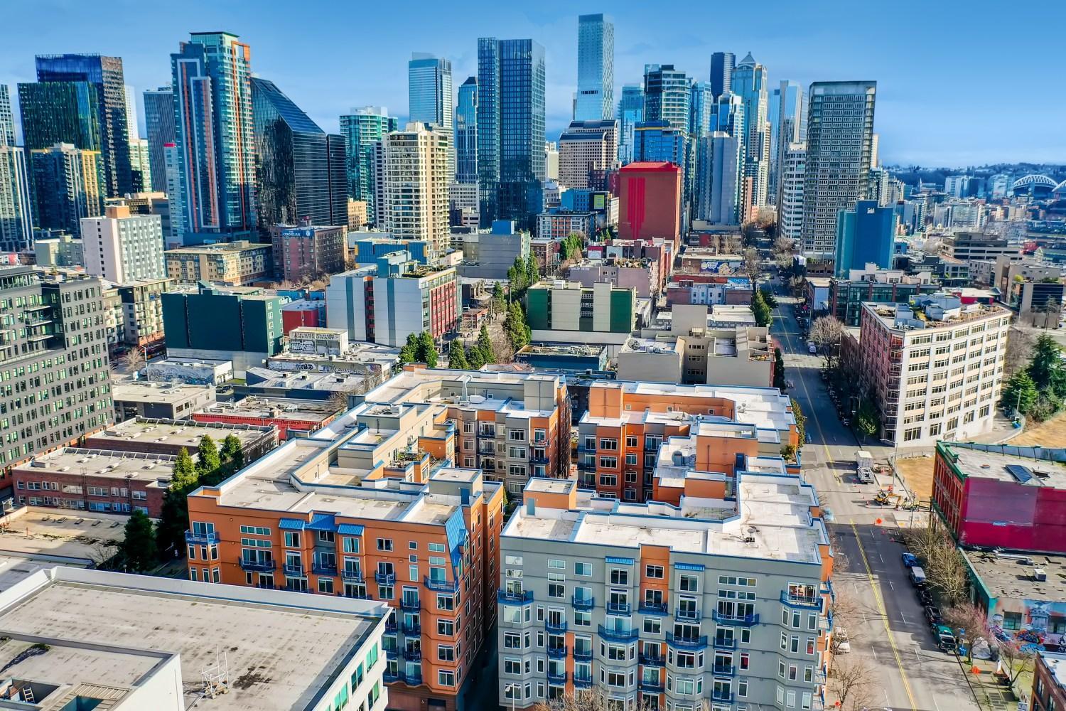 Hotel New Space Needle Downtown Modern Top Story Penthouse