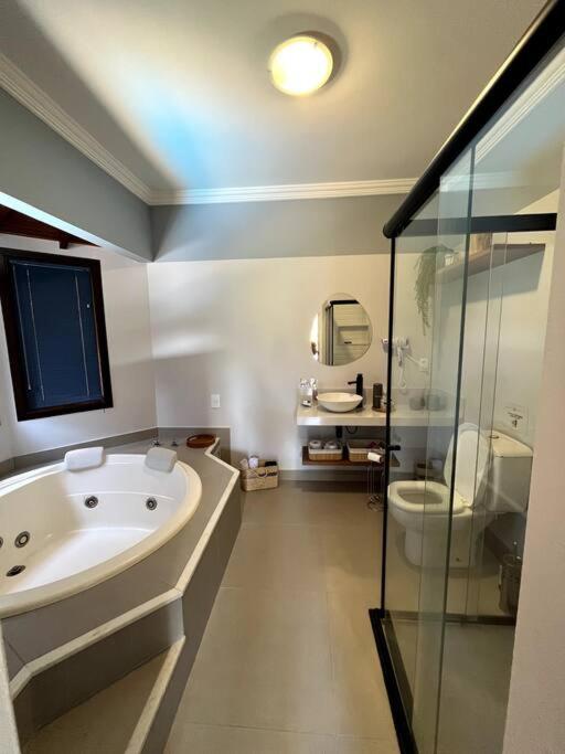 Casa em Secretário a 800 metros do centro de Secretário chacaradosolsecretario