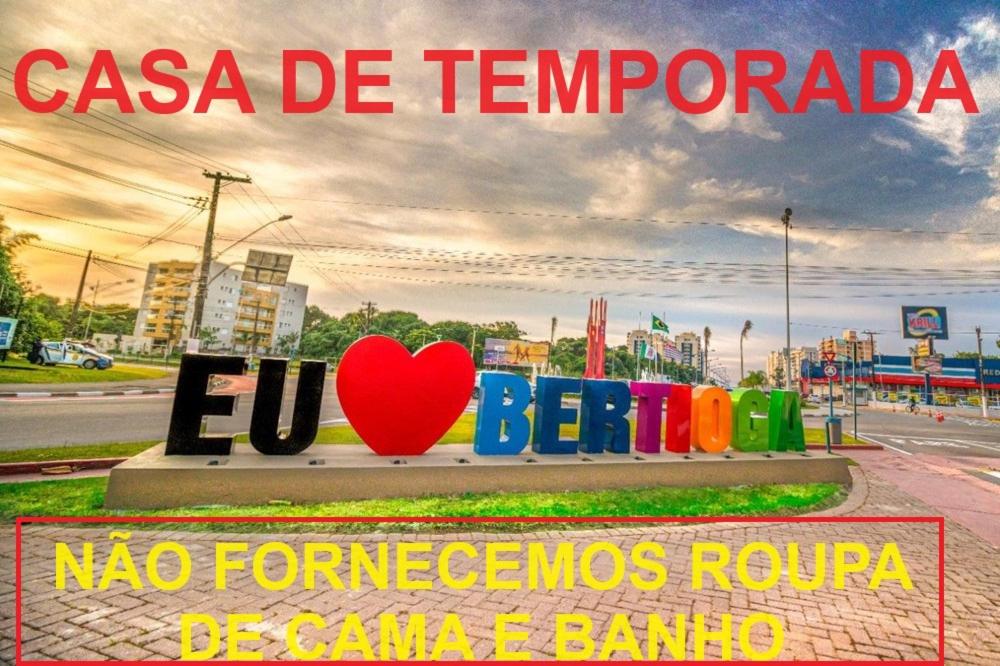Apto 2 dorm, a 250m praia do Indaia, aceitamos PET saida 15h