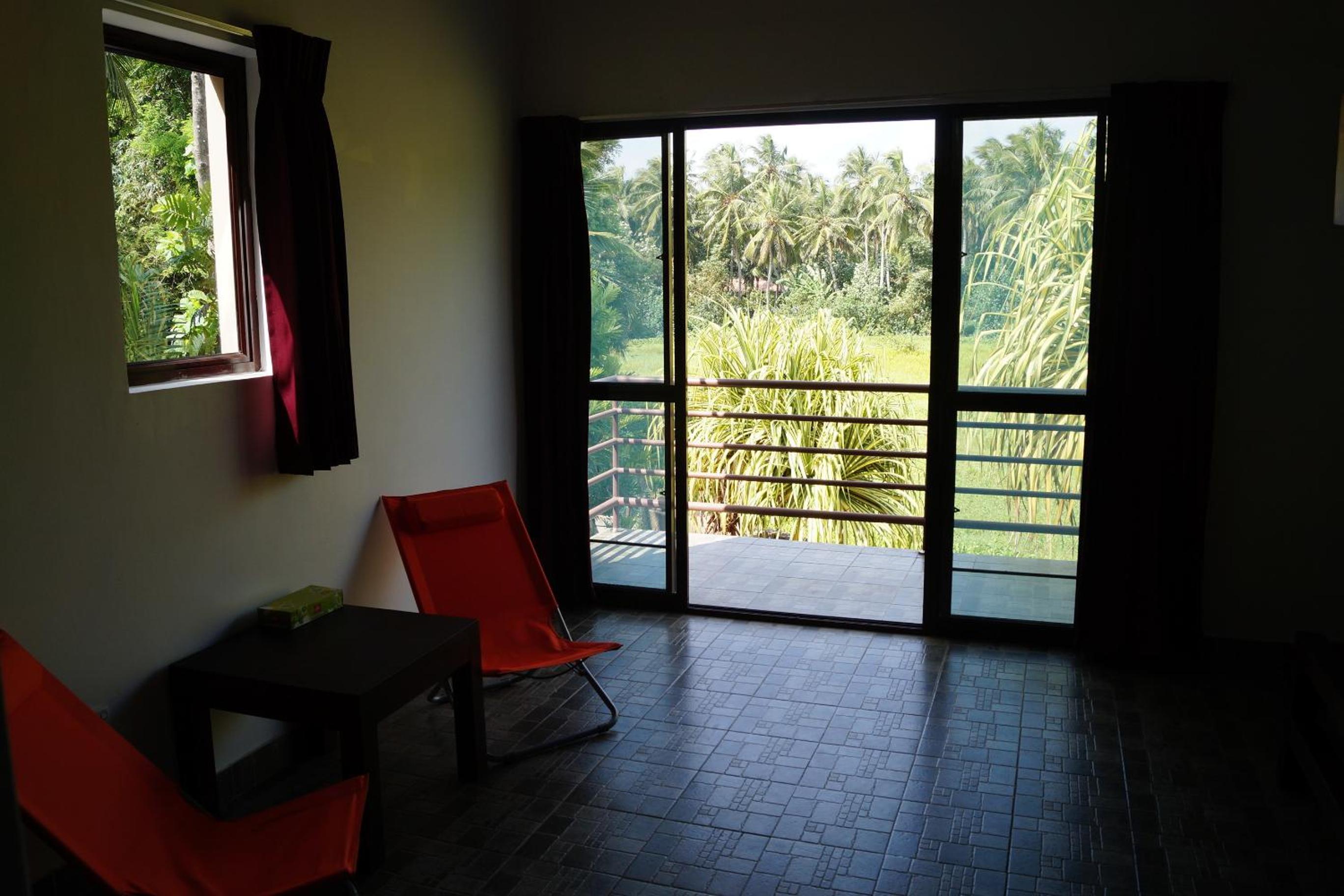 Sri Beach Bungalows And Villa