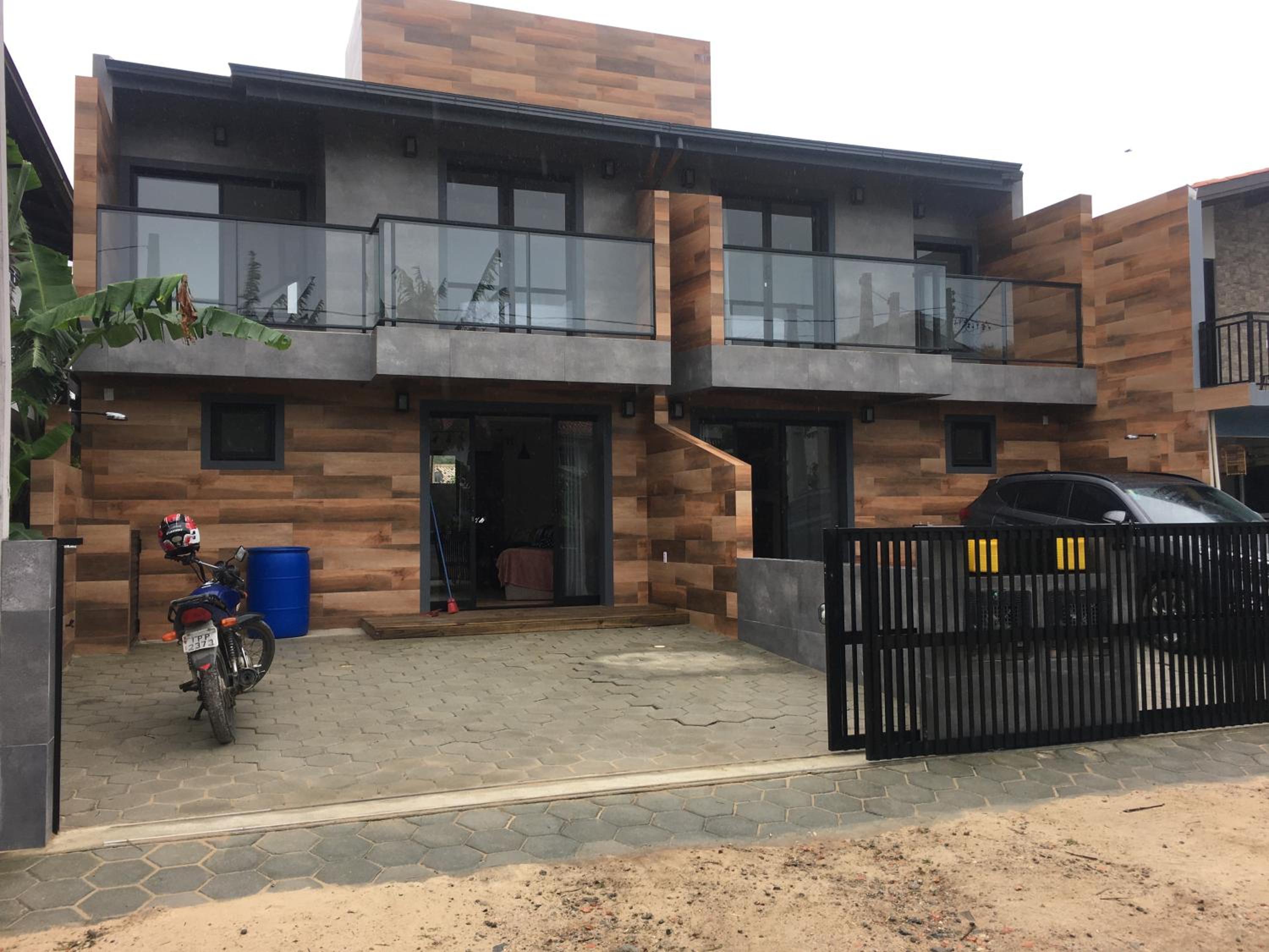 Surf House