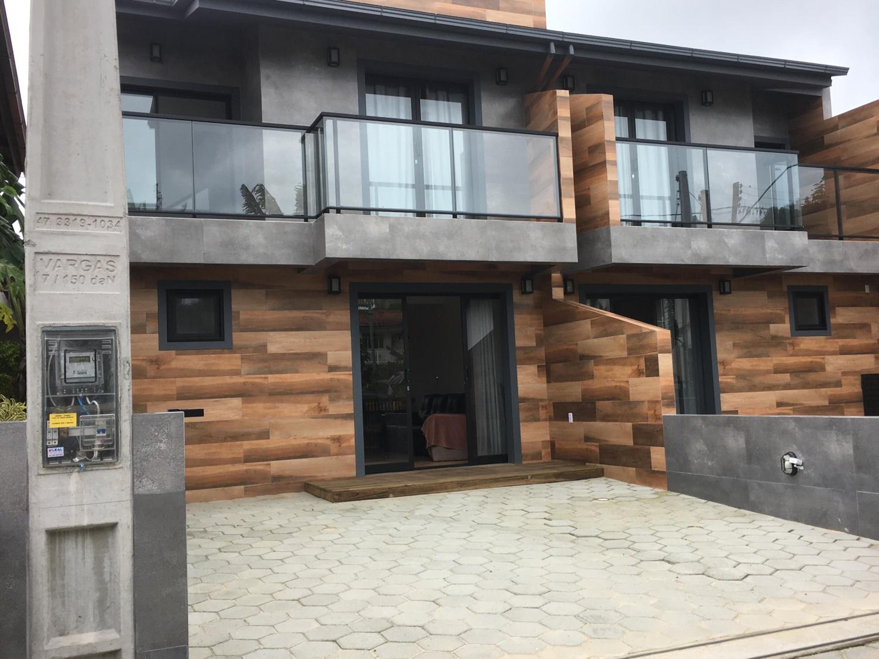 Surf House
