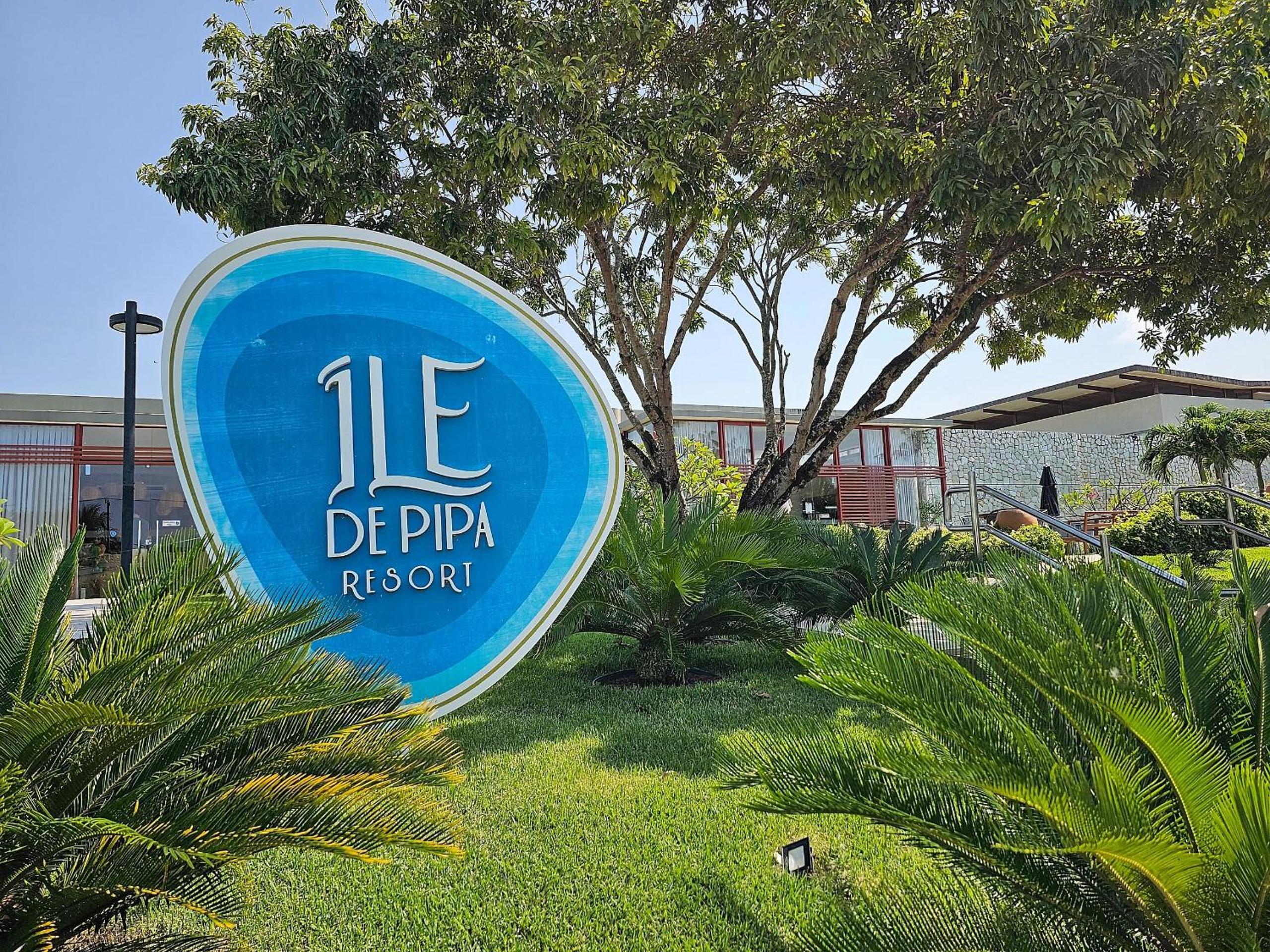 Luxury Flat with Private Pool – Île de Pipa Resort | Locar House