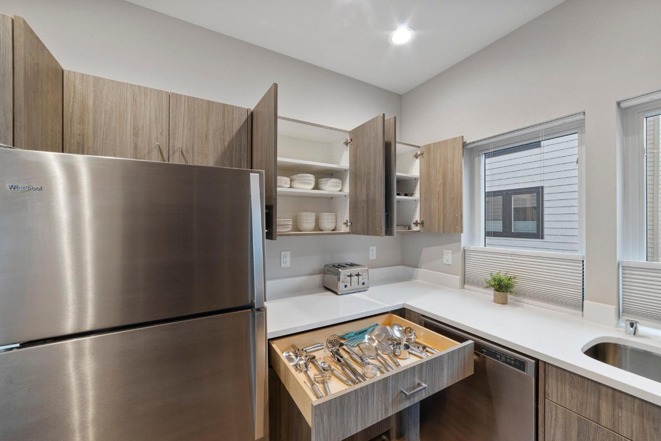Brand New Fully Updated Condo 904 in Anacortes view 5