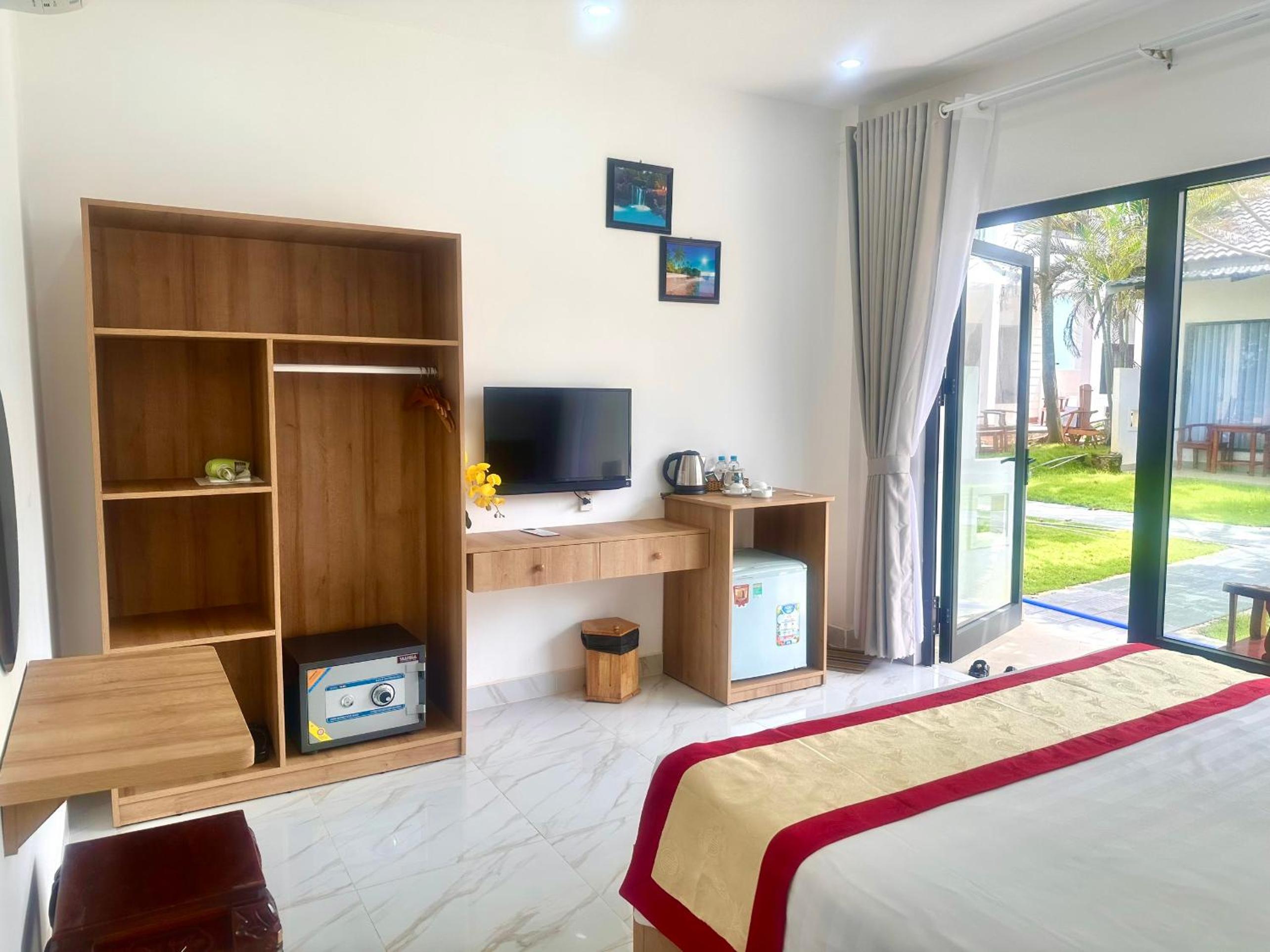 Orange Resort