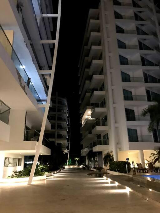 Sensacional Apartamento nuevo frente al mar
