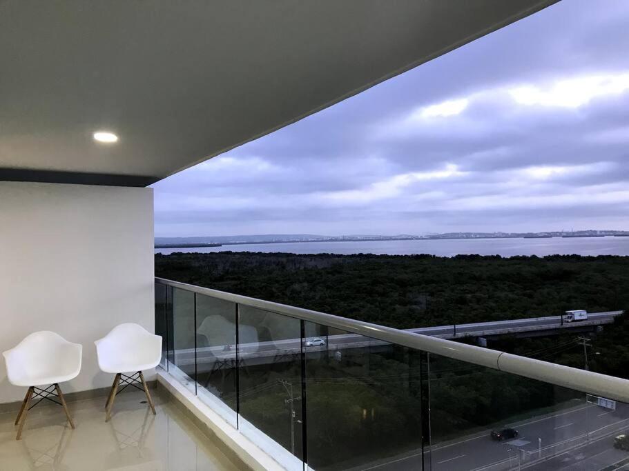 Sensacional Apartamento nuevo frente al mar