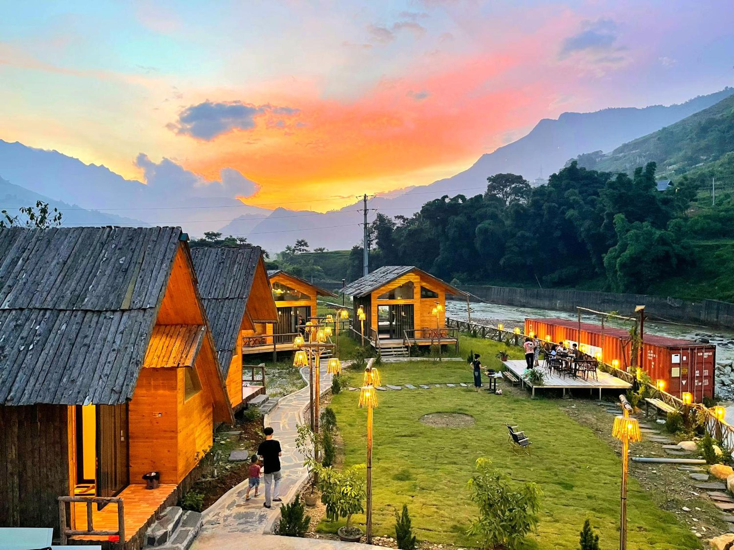 Chapa Stream House view 2