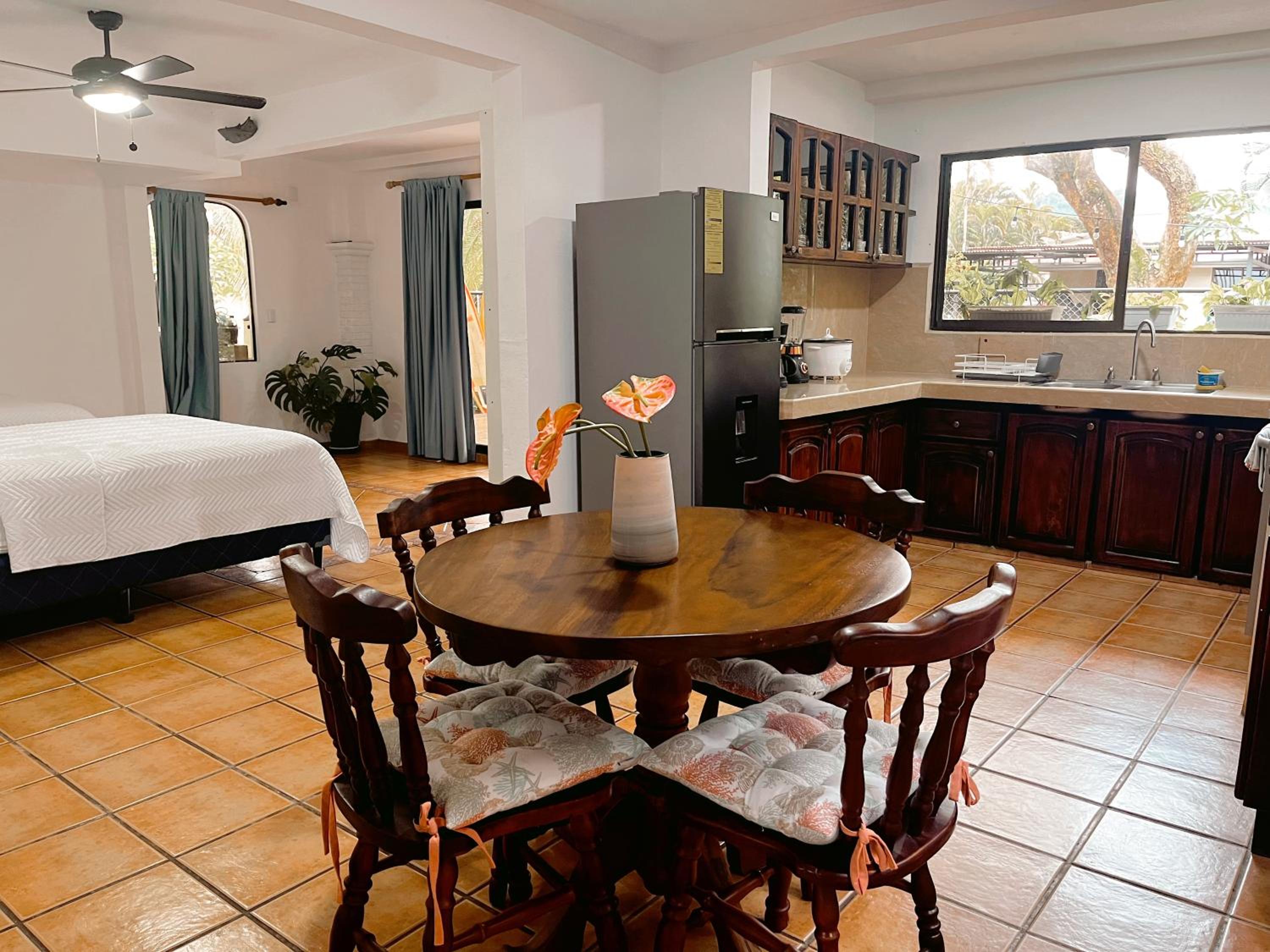 Villa Dankers : Cozy downtown & beach studio