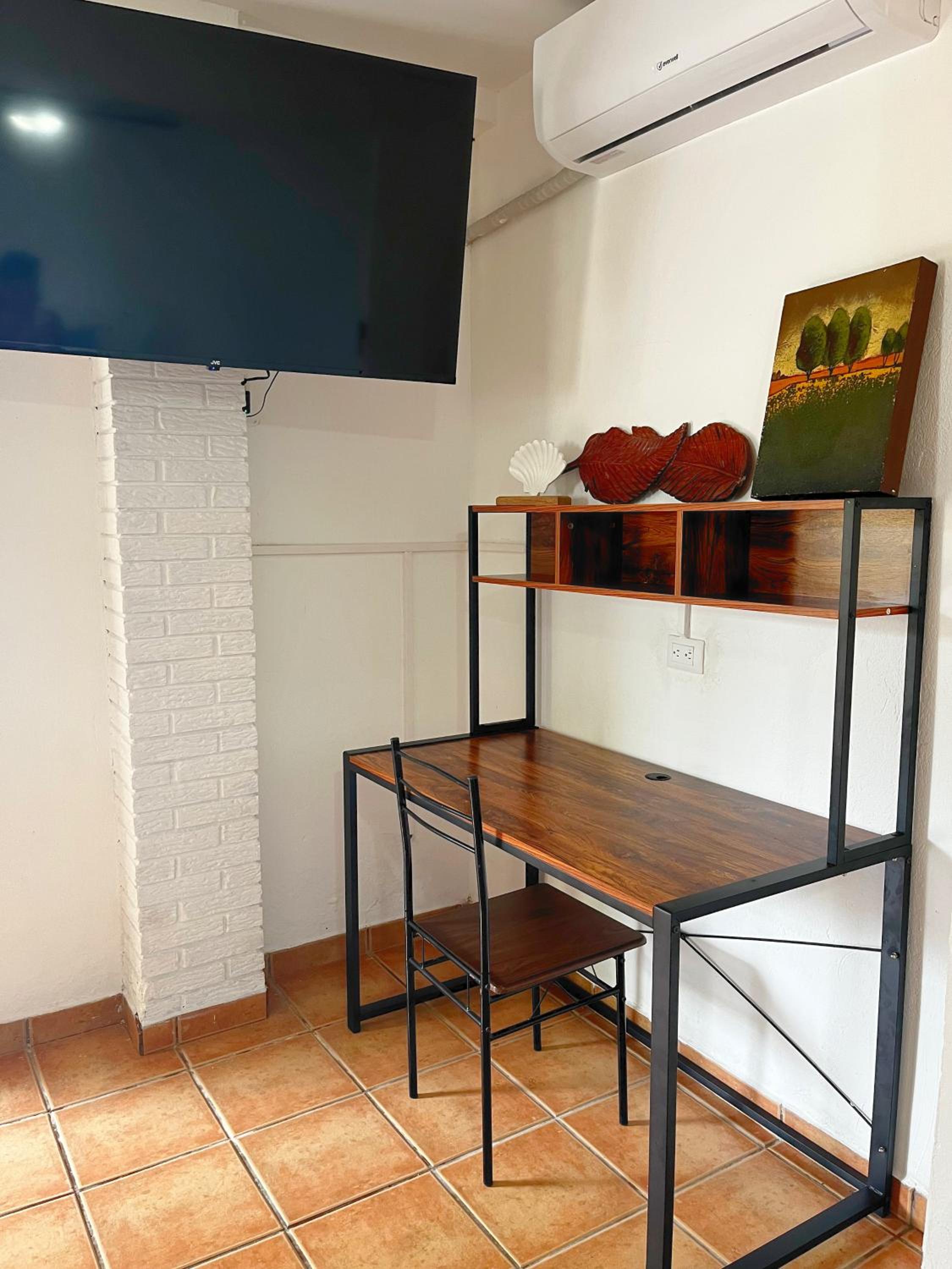 Villa Dankers : Cozy downtown & beach studio
