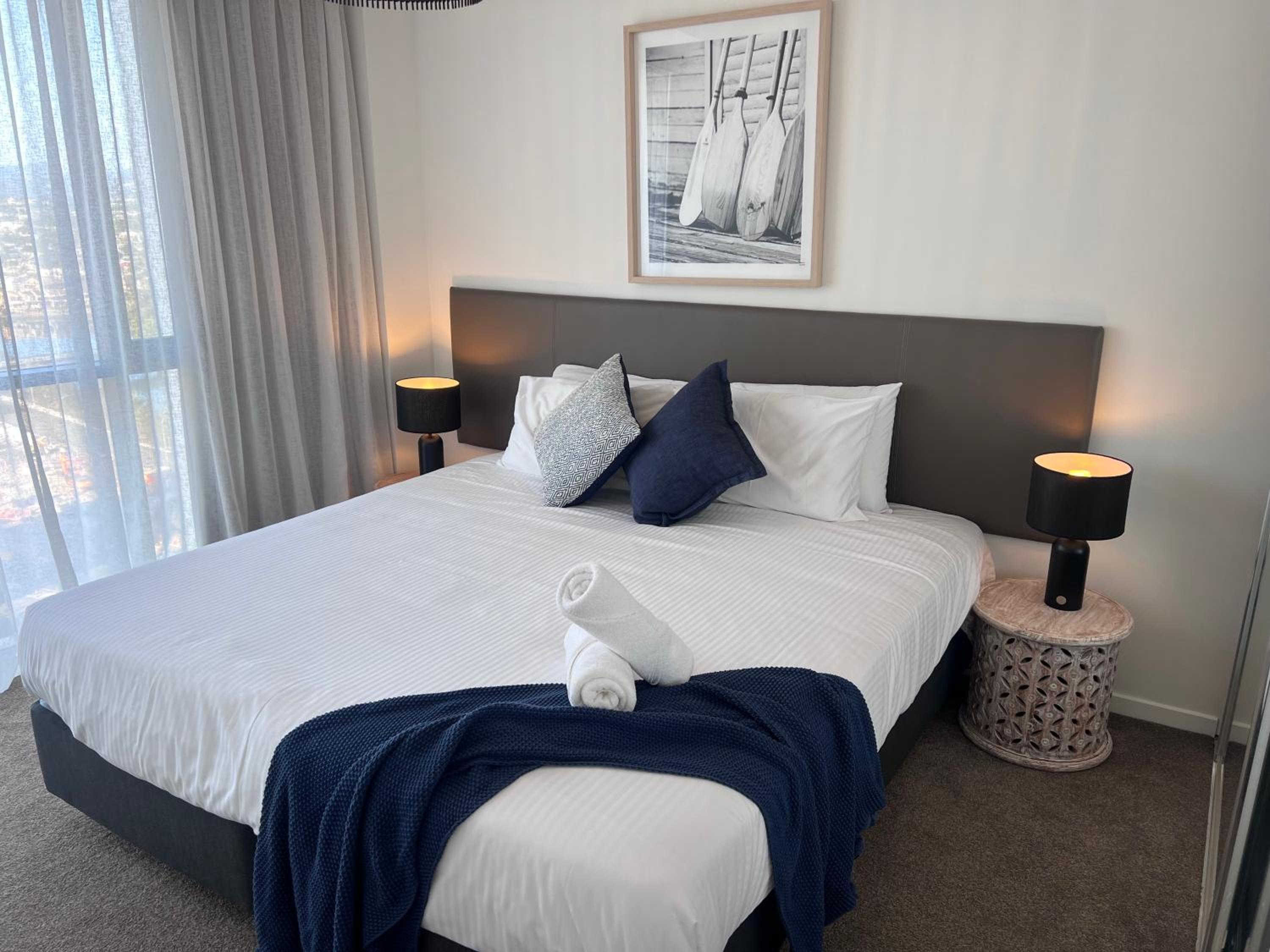 Incredible ocean views 3 Bed 18th floor