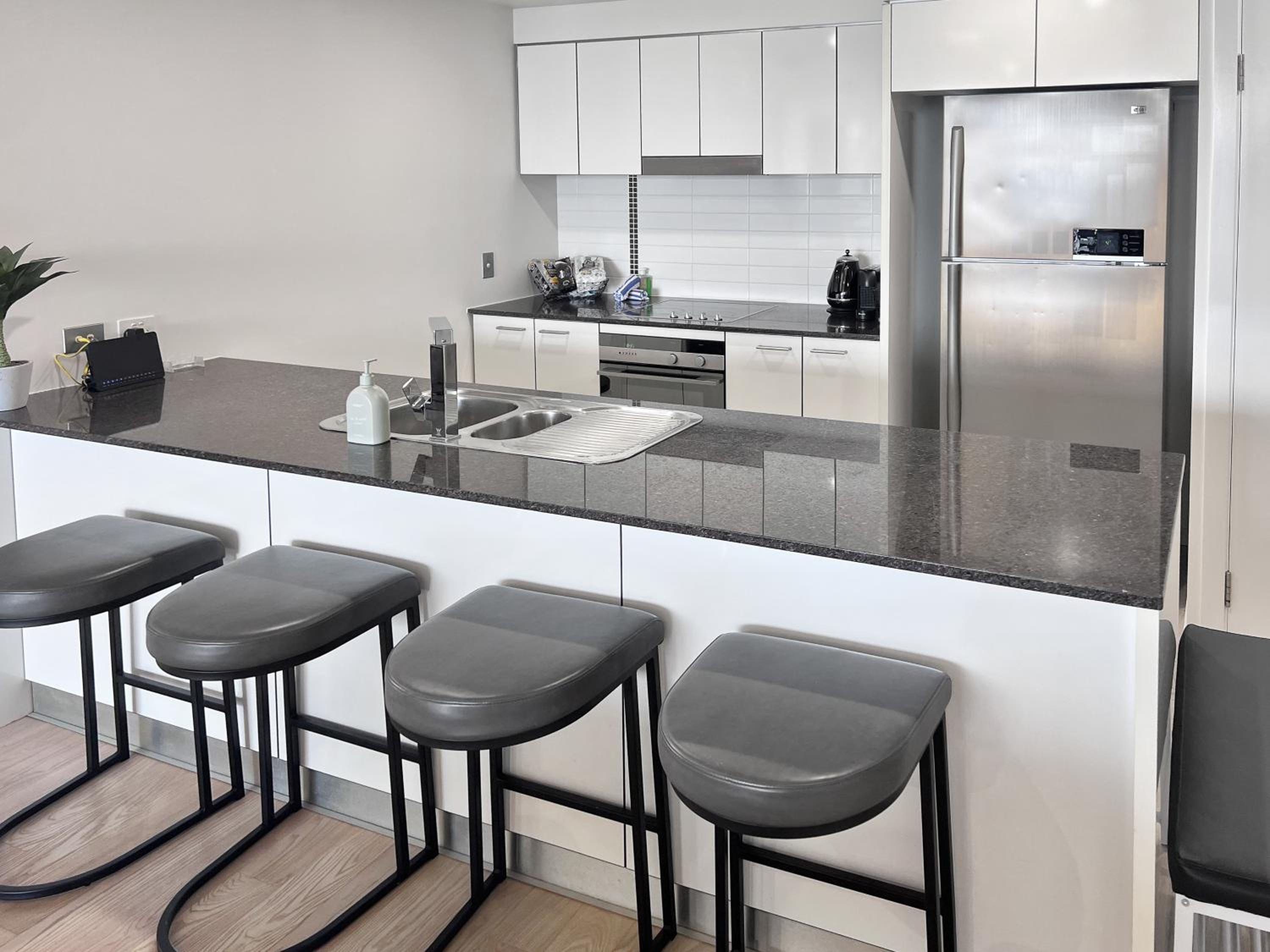 Incredible ocean views 3 Bed 18th floor