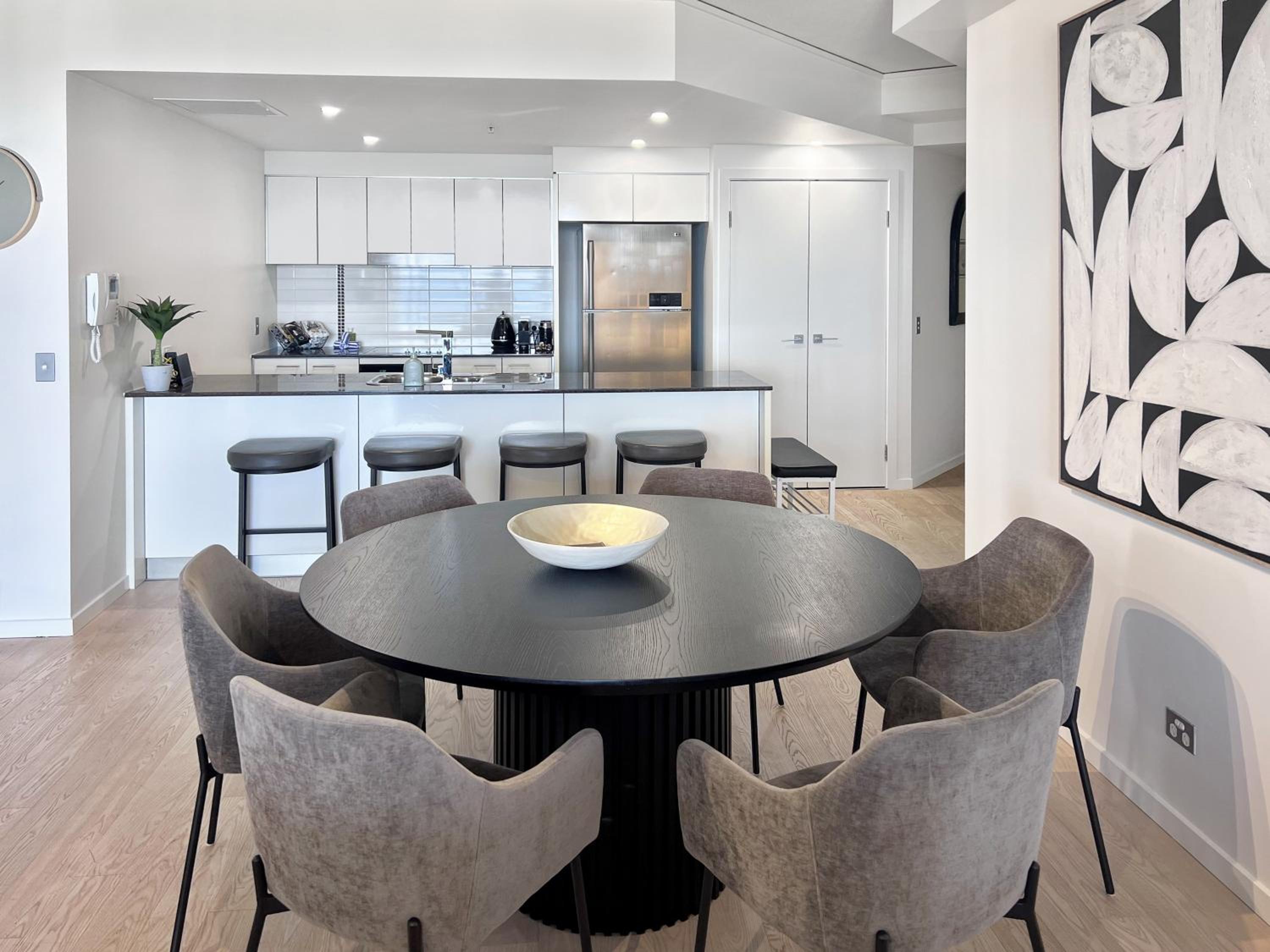 Incredible ocean views 3 Bed 18th floor