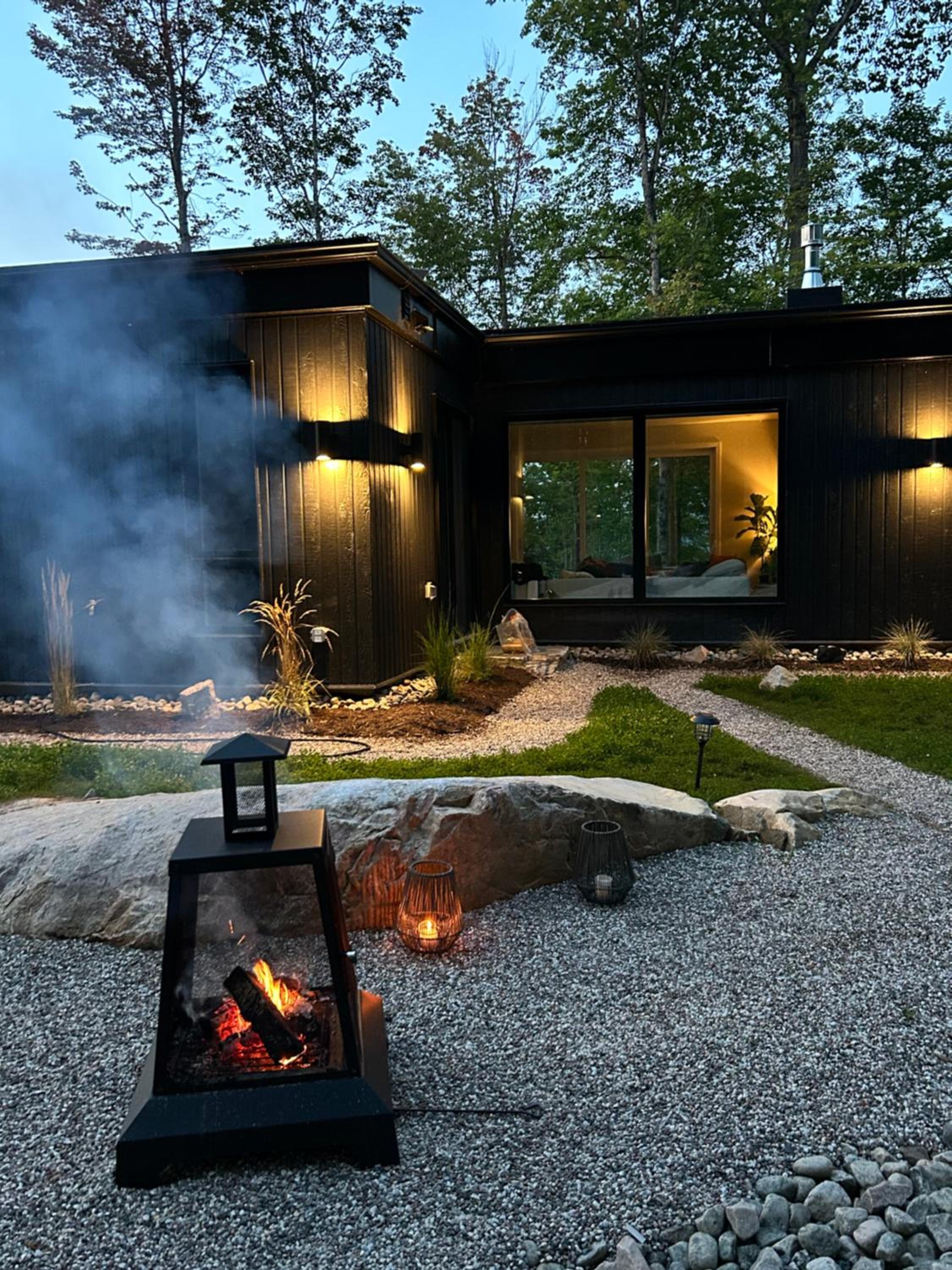 Luxury Mountain Retreat with Spa Near Mont Tremblant