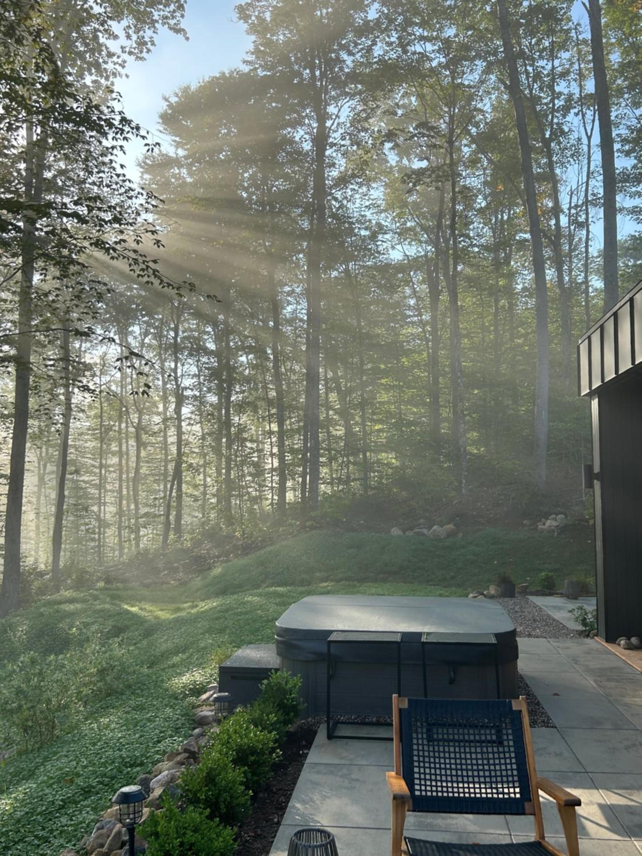 Luxury Mountain Retreat with Spa Near Mont Tremblant