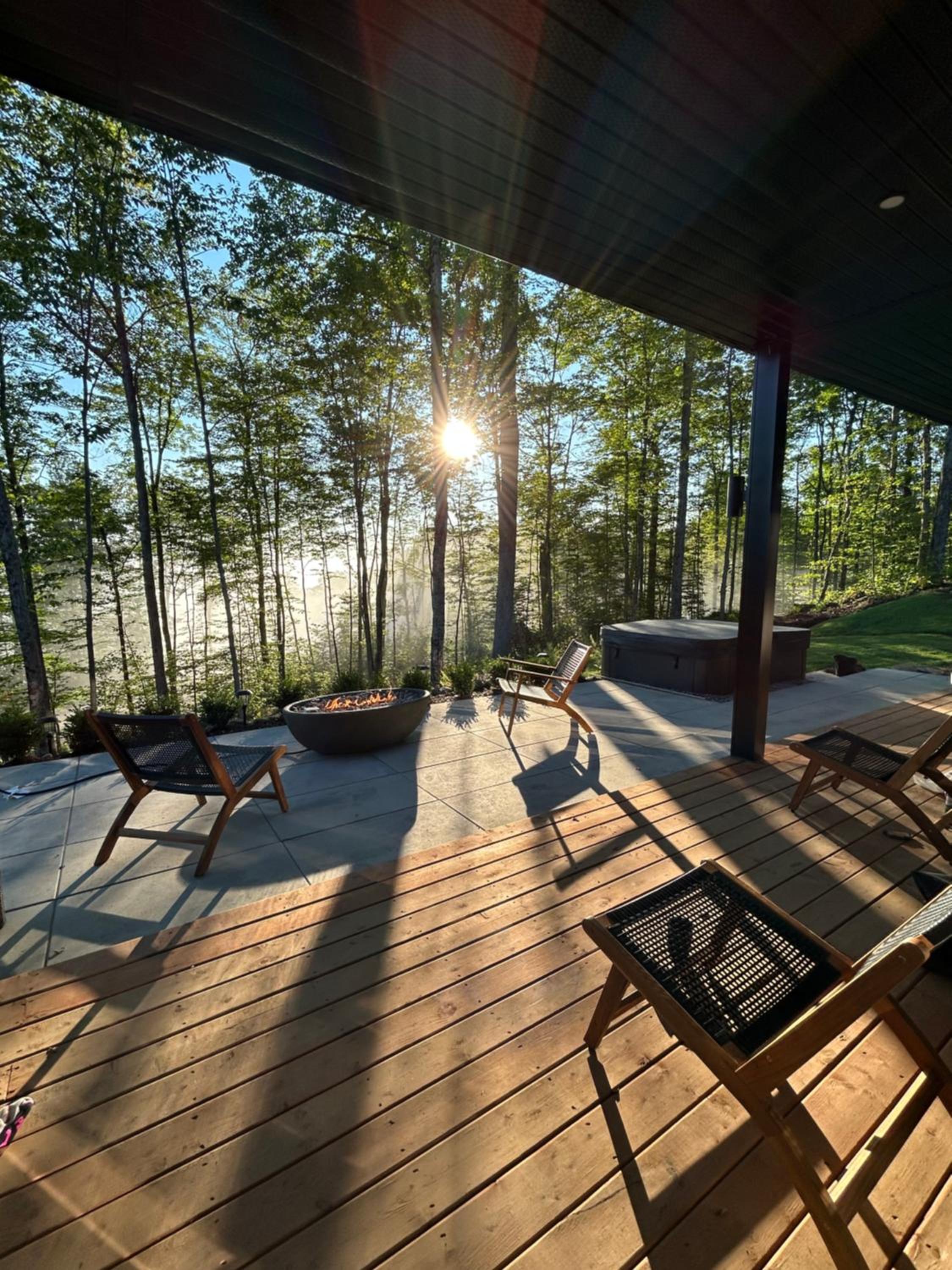Luxury Mountain Retreat with Spa Near Mont Tremblant