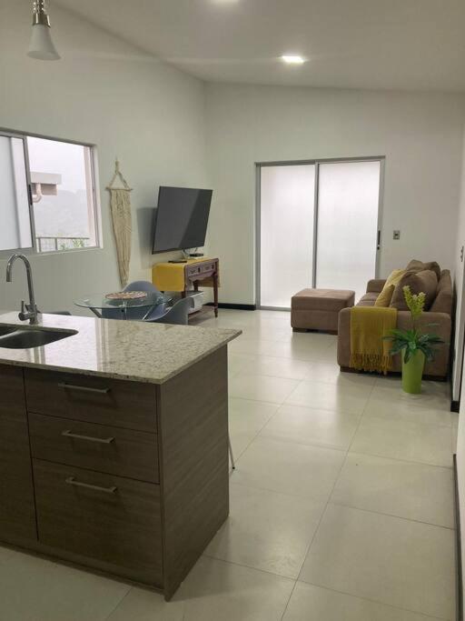 Hermoso Apartamento en Alajuela