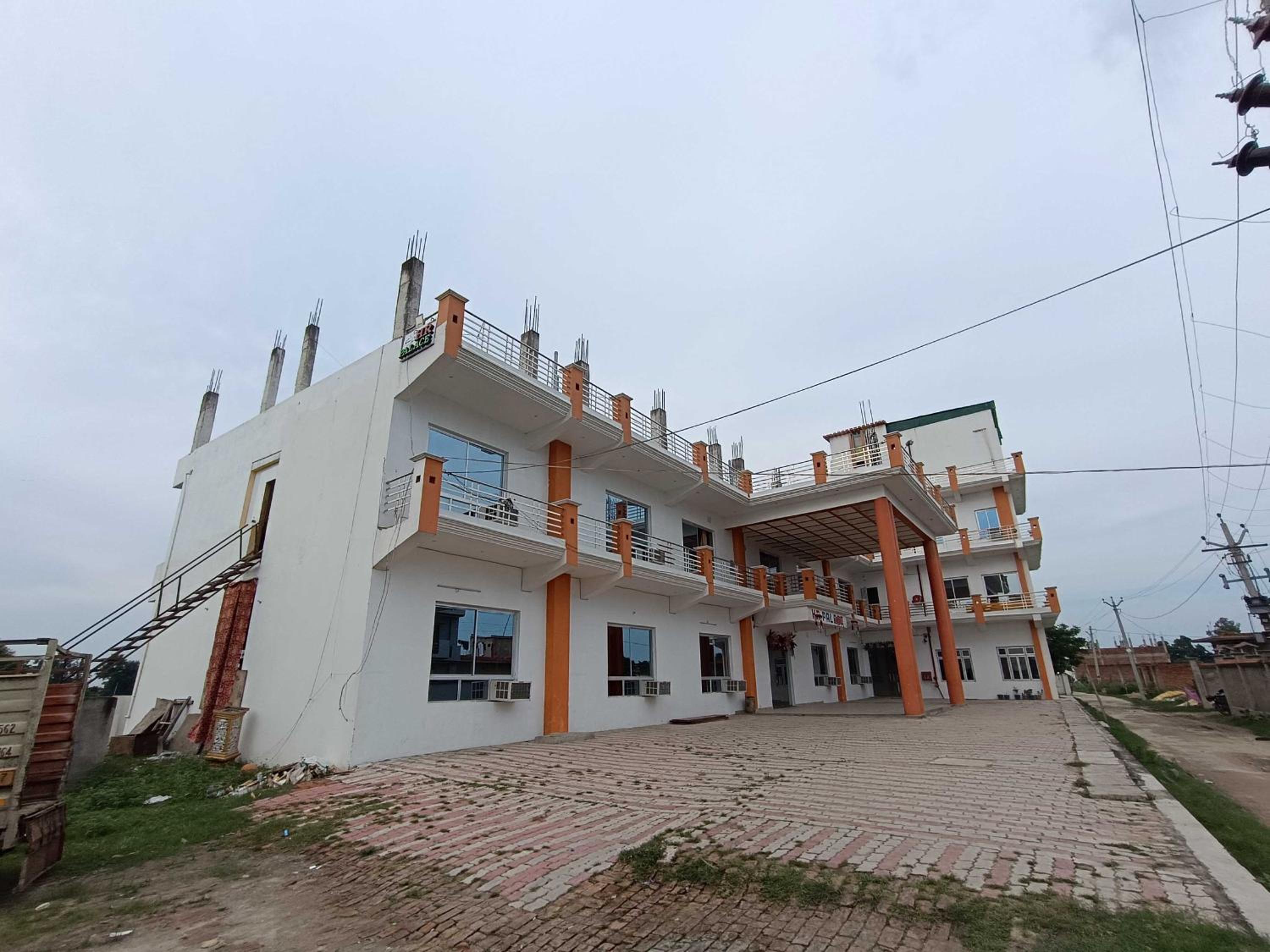 Hotel O Home HR Homes