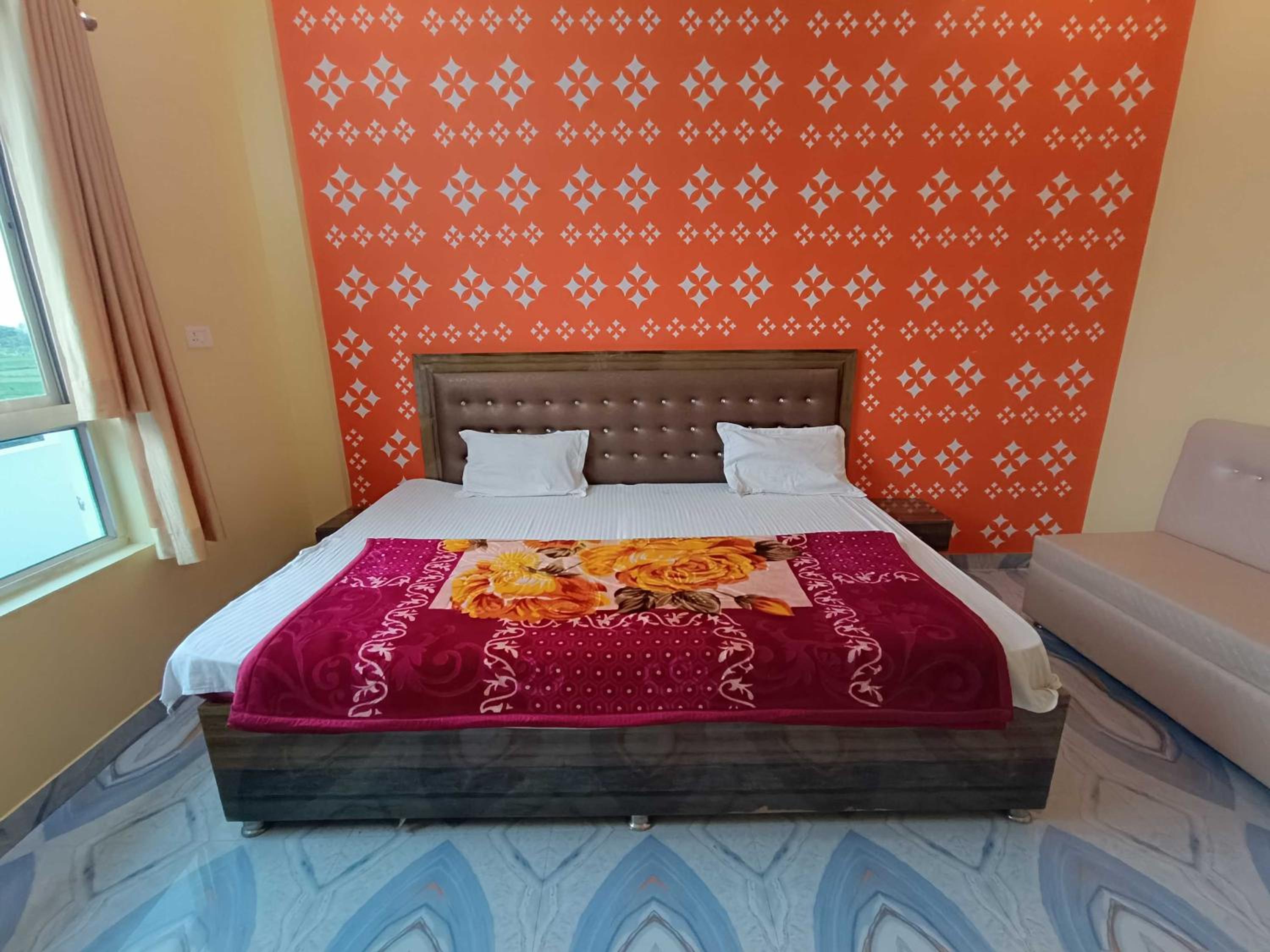 Hotel O Home HR Homes