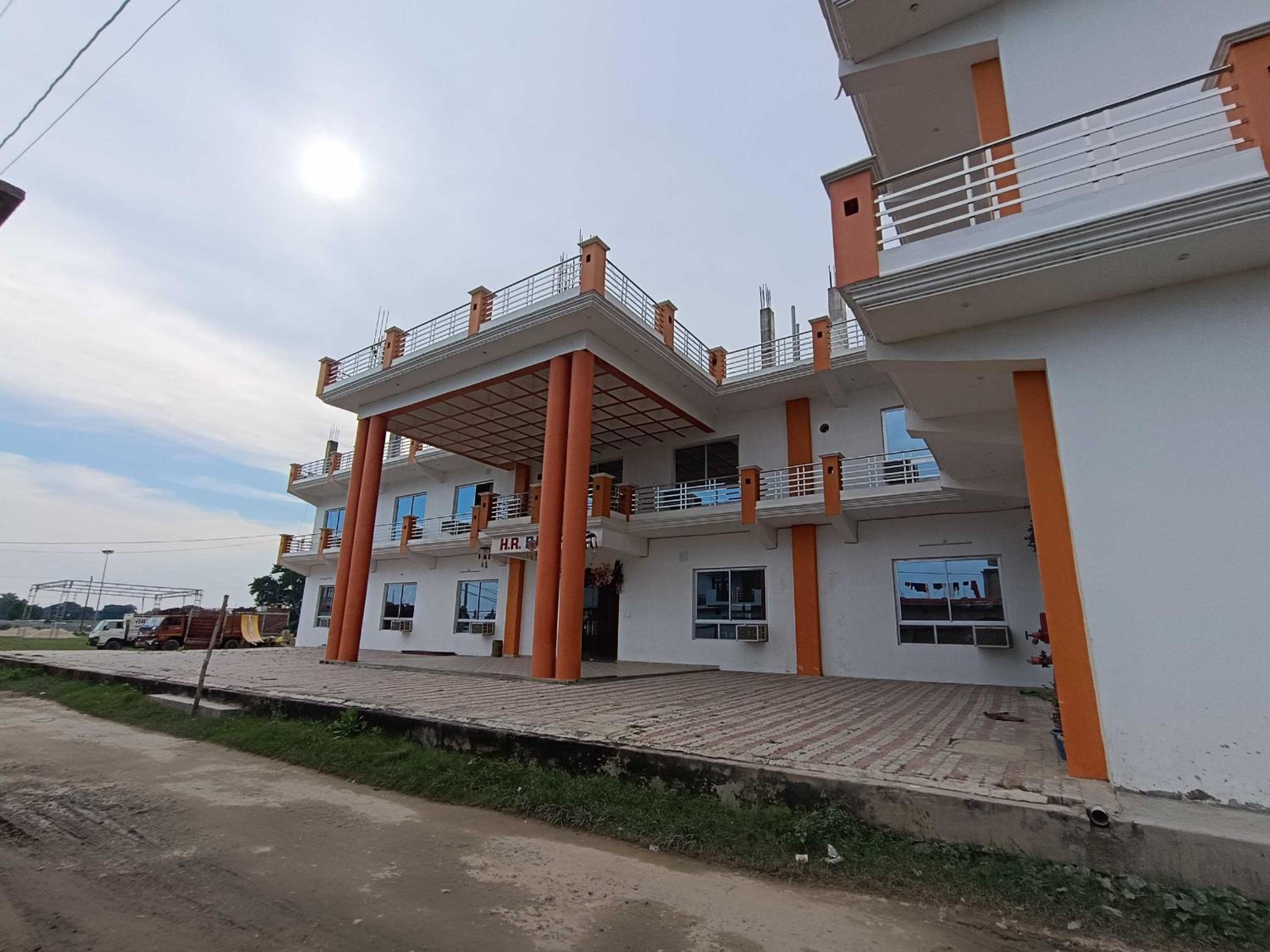 Hotel O Home HR Homes