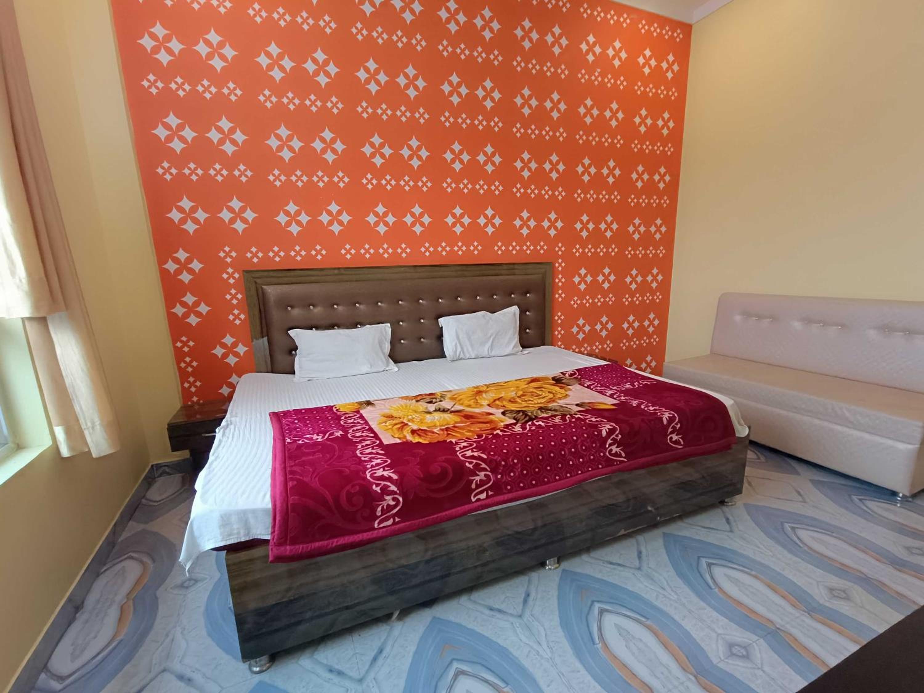 Hotel O Home HR Homes