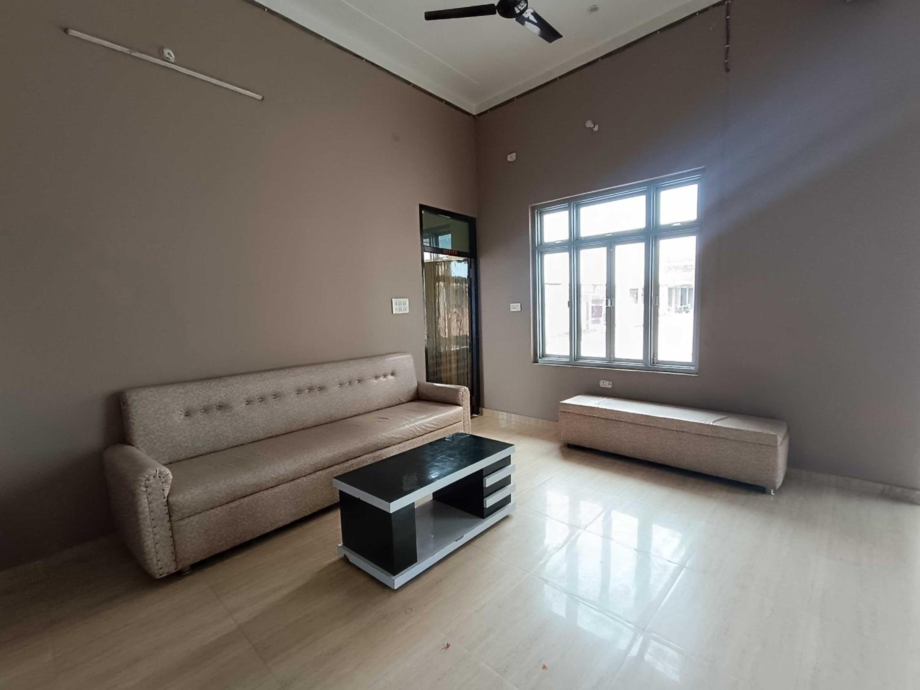Hotel O Home HR Homes