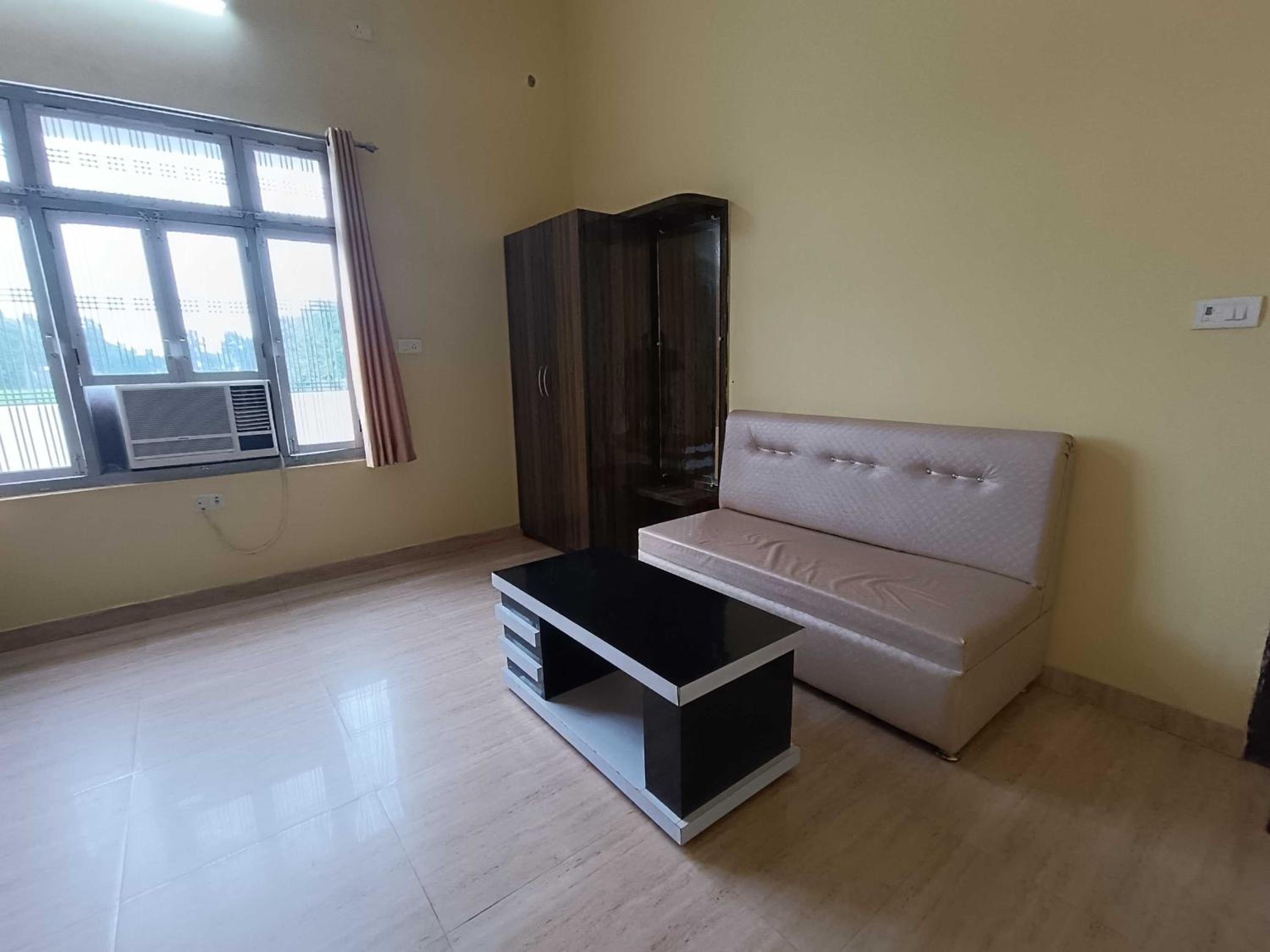 Hotel O Home HR Homes