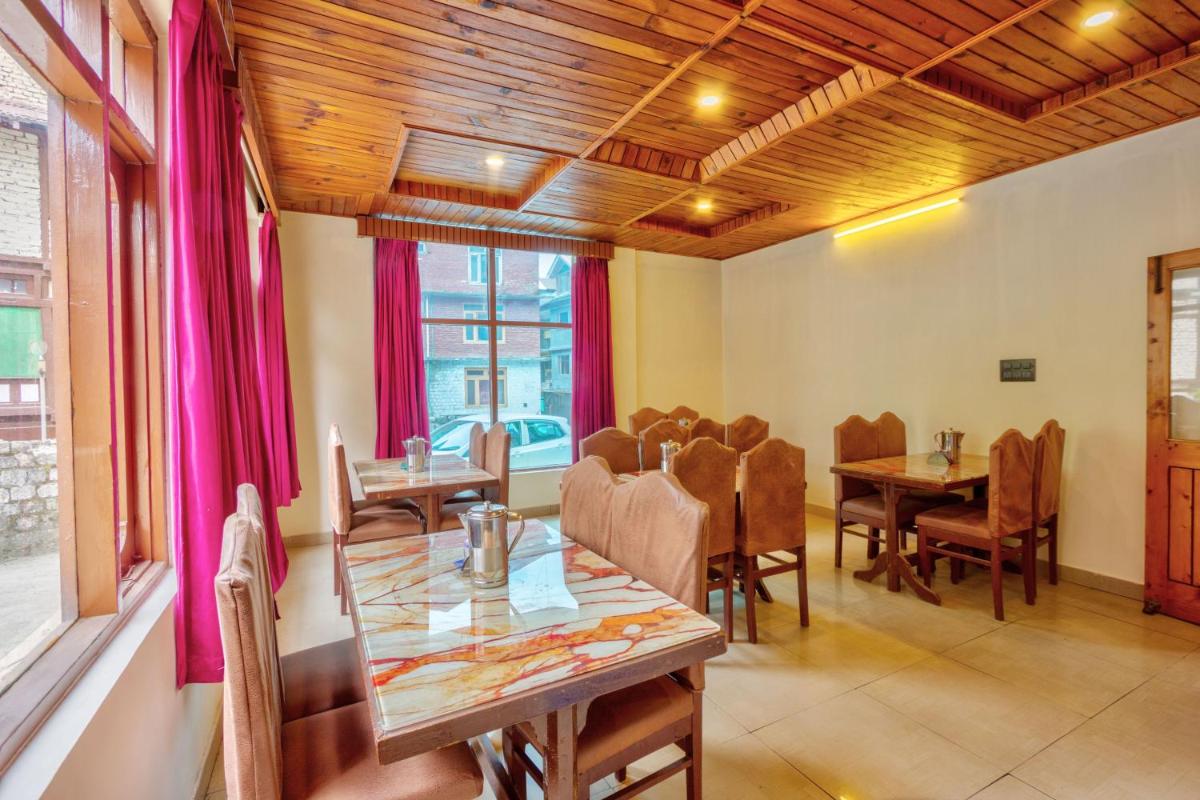 restaurant