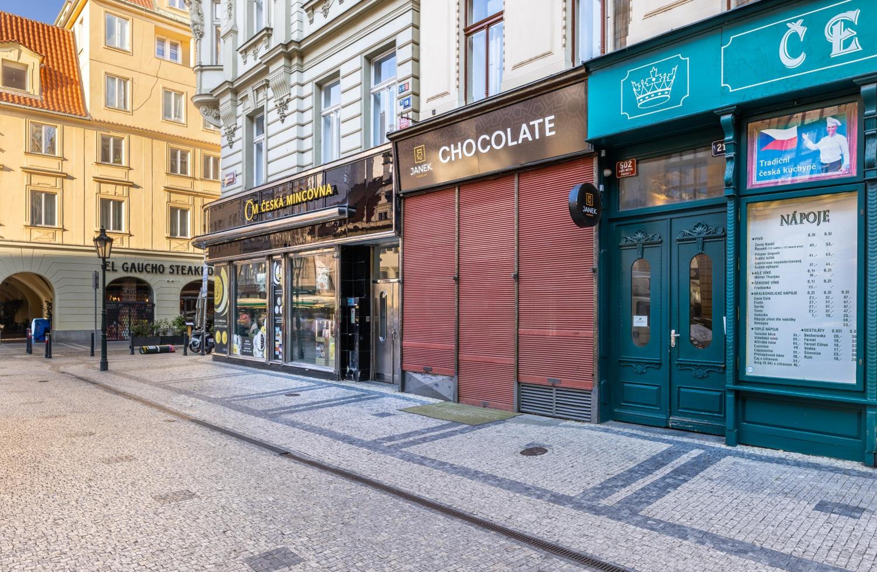 Charming 2BR Old Town Apt in Prime Location by EasyBNB Premium
