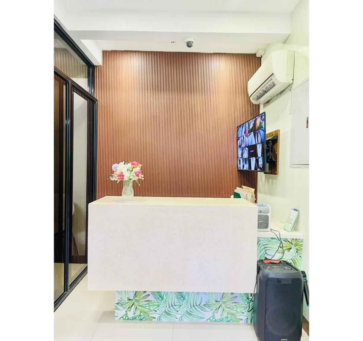 hotel reception