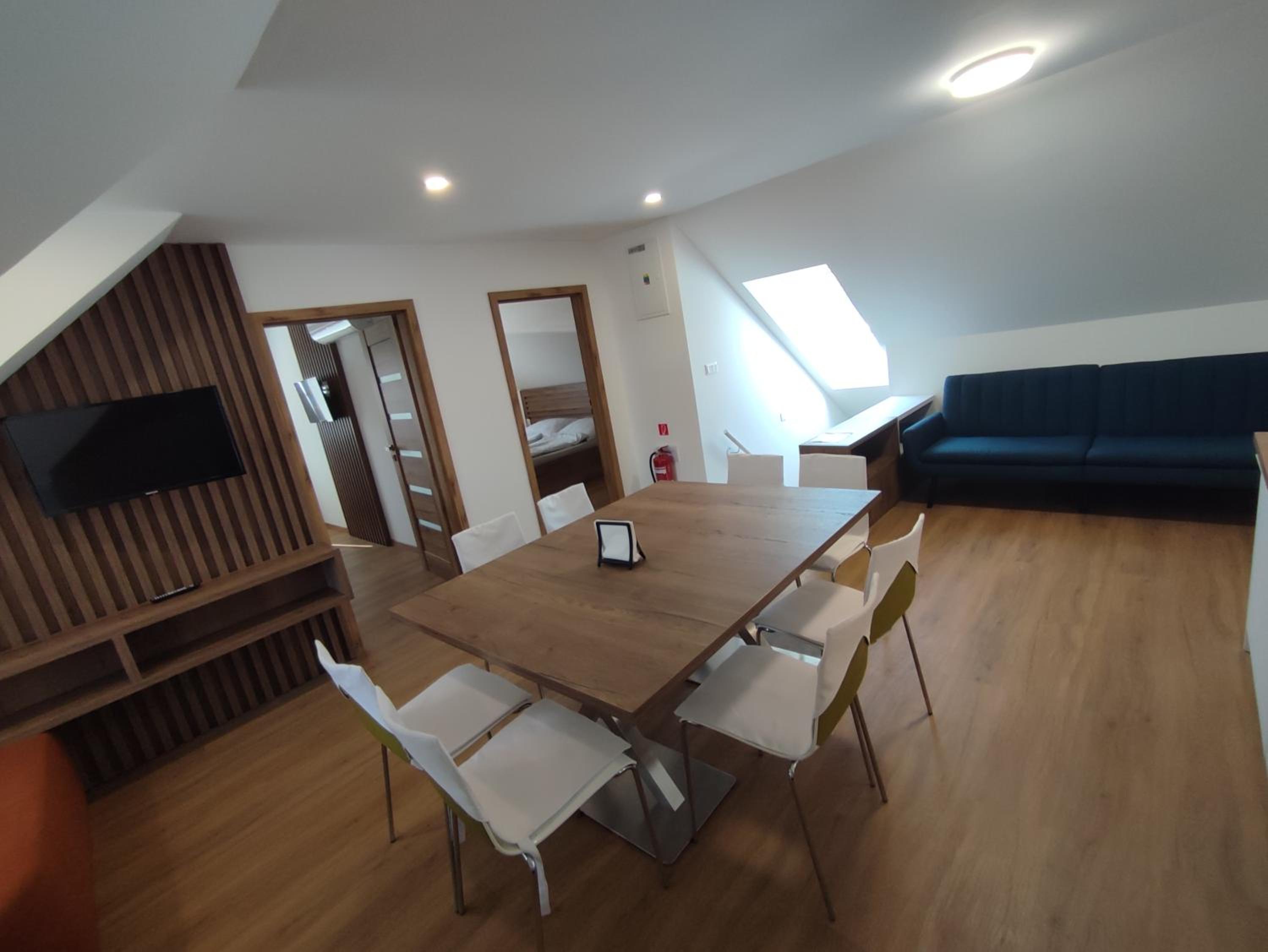 apartmánový dom rodiny BÖJTÖS Patince