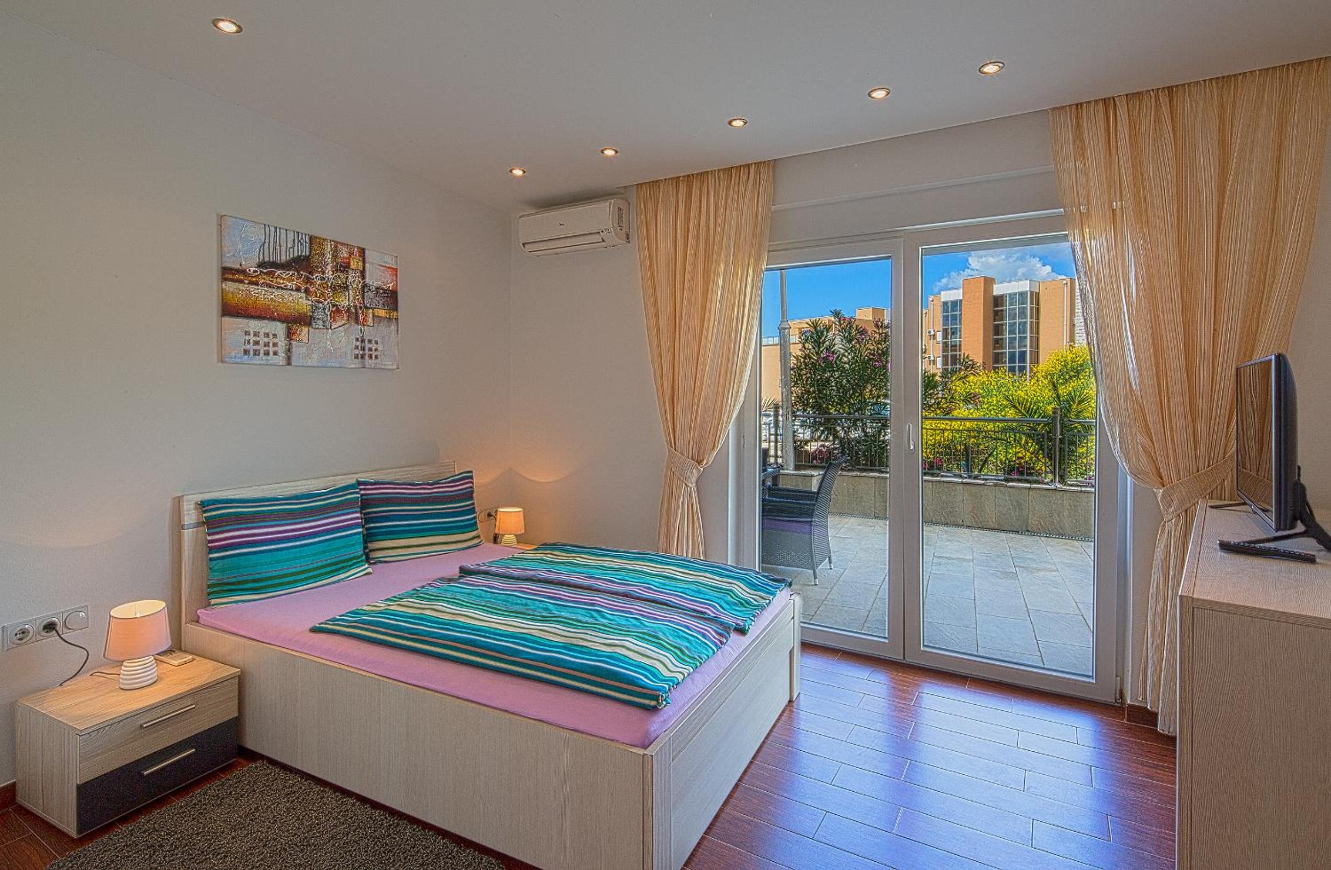 Montelux Apartments