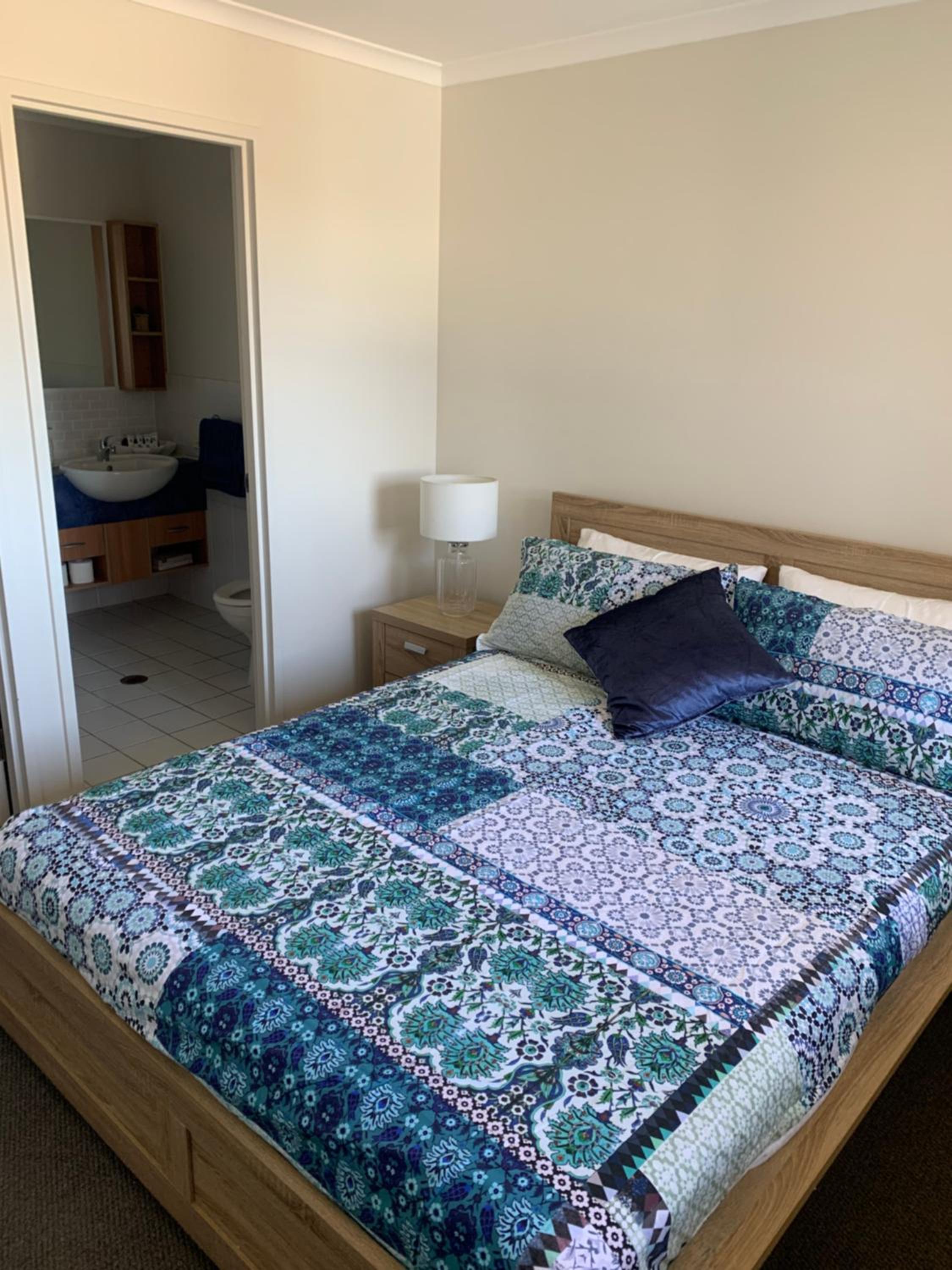 Ocean View 2 Brm Marine Pde Pacific Royal now with Air Conditioning