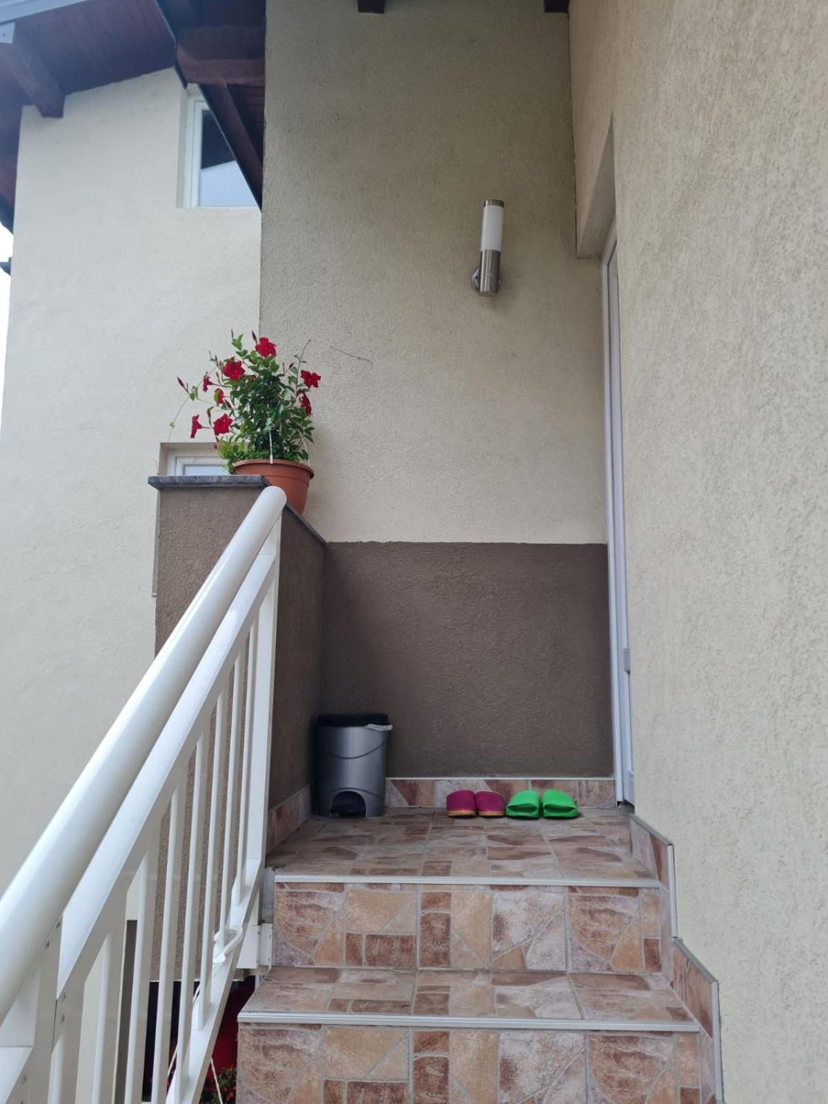 Apartmani Villas