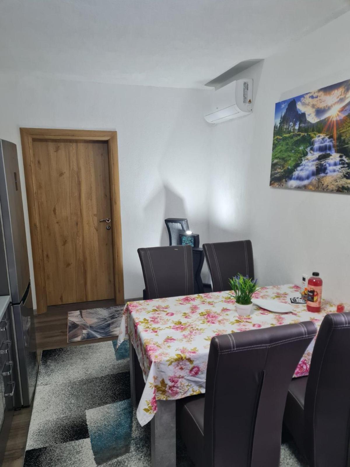 Apartmani Villas