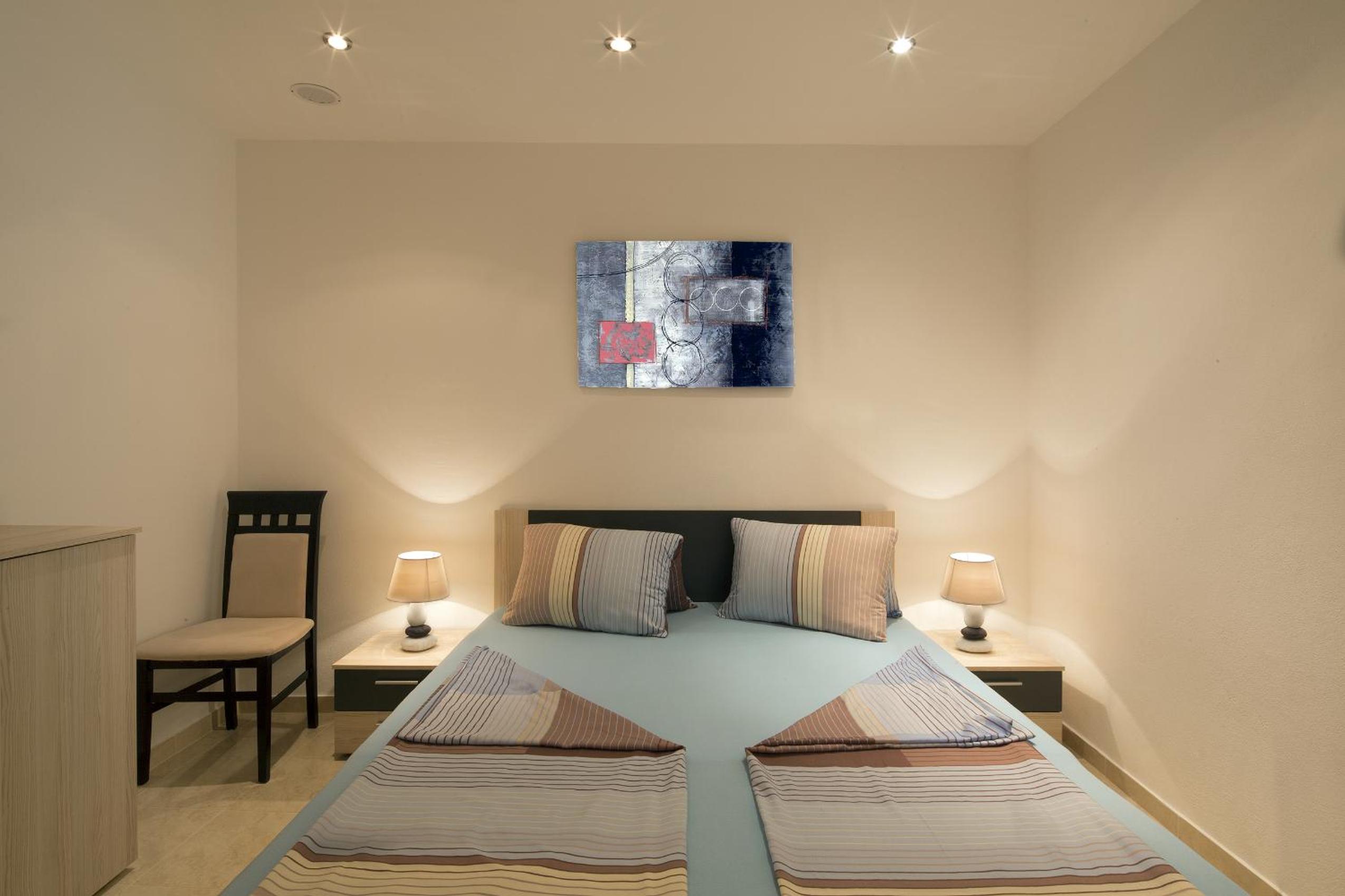 Montelux Apartments